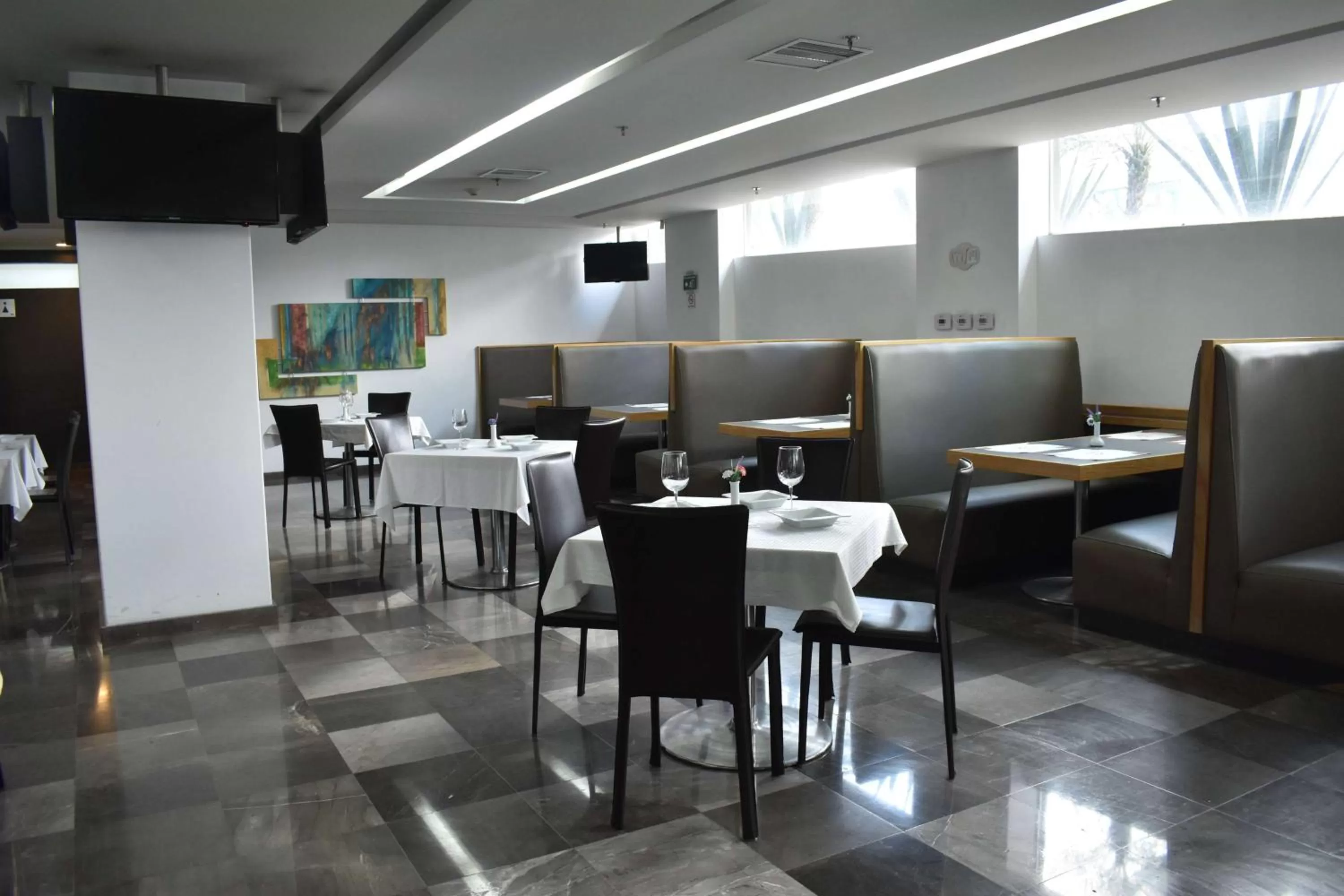 Restaurant/places to eat in Ramada by Wyndham Mexico City Santa Fe