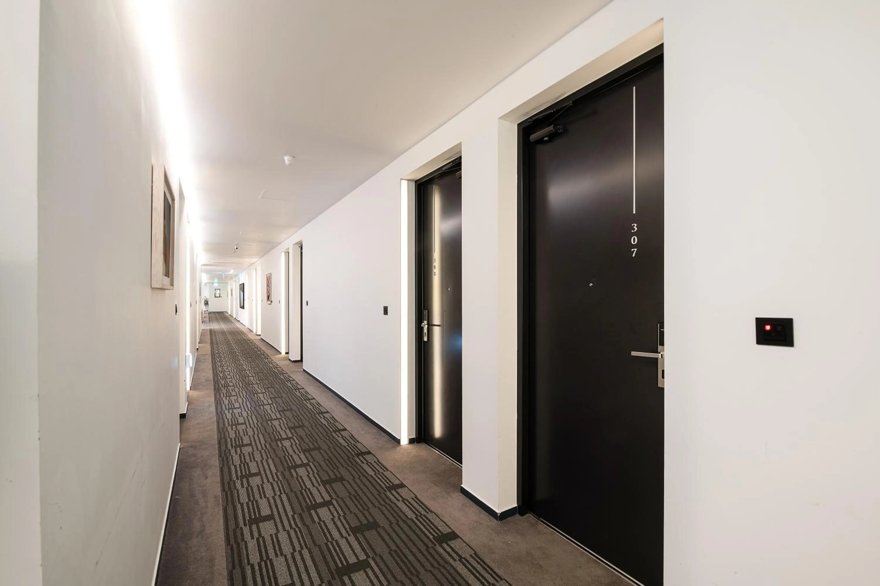 Mipo Oceanside Hotel