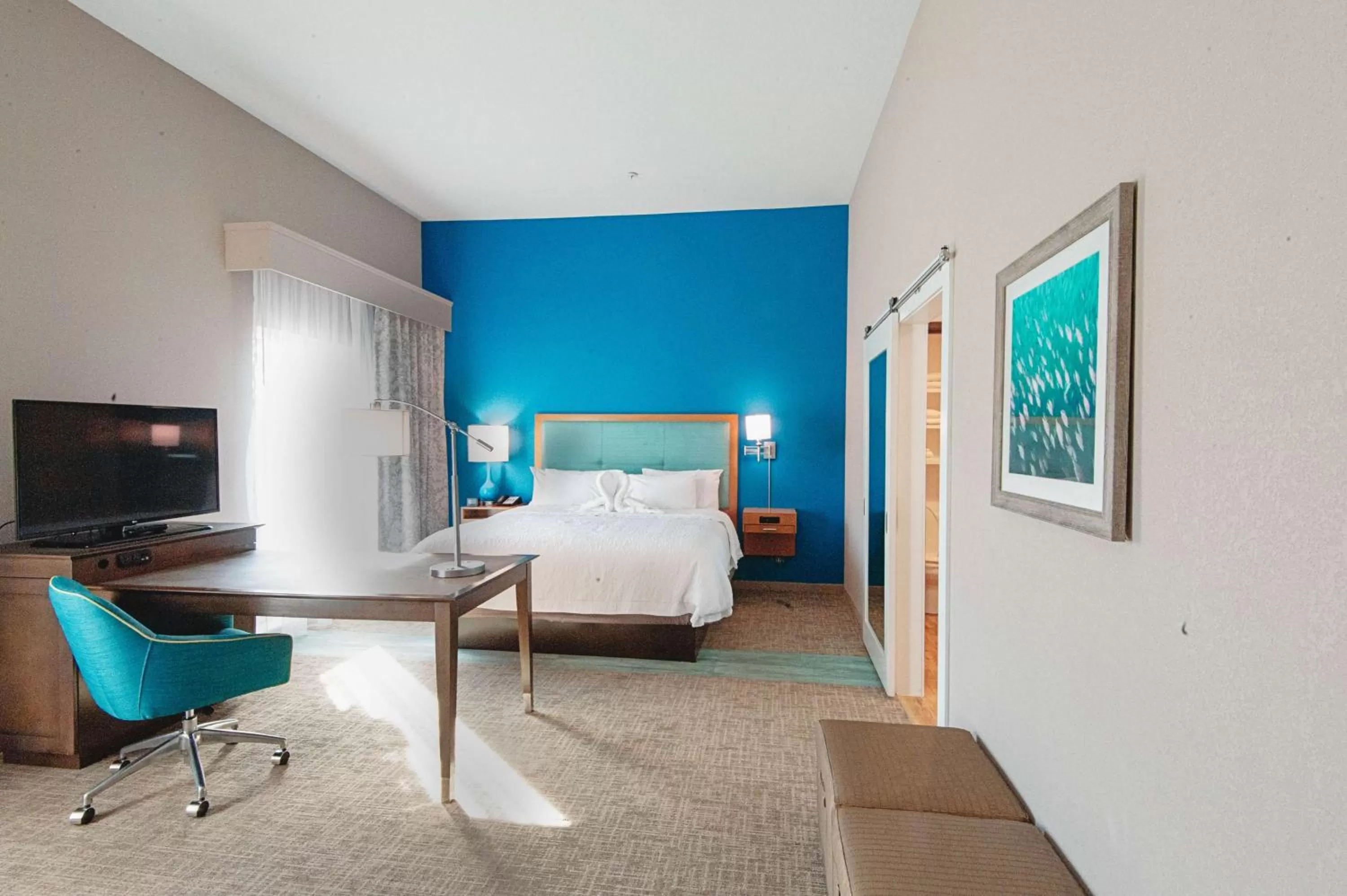 Bedroom, Bed in Hampton Inn & Suites Mary Esther-Fort Walton Beach, Fl