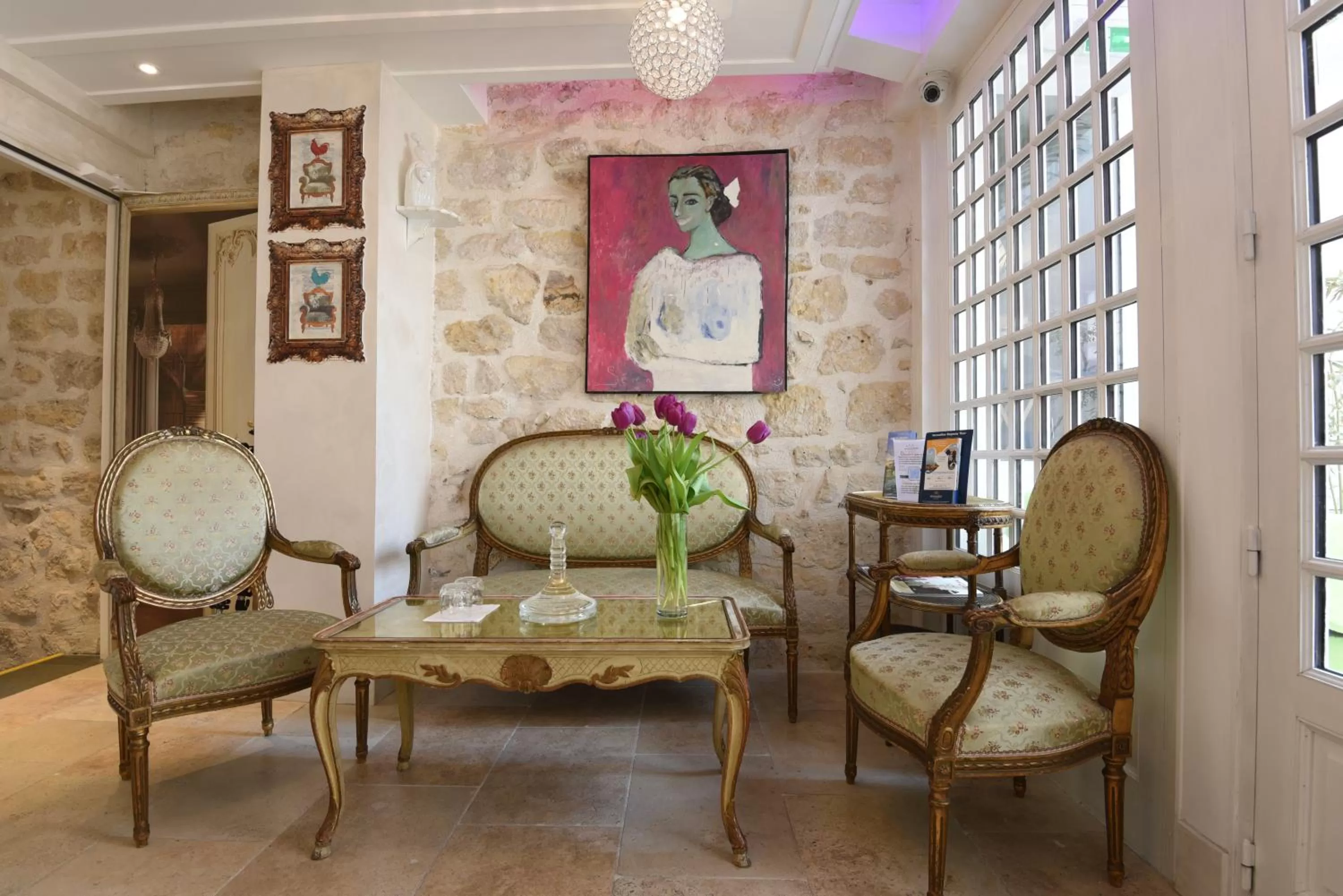 Day in Le Pavillon Hotel