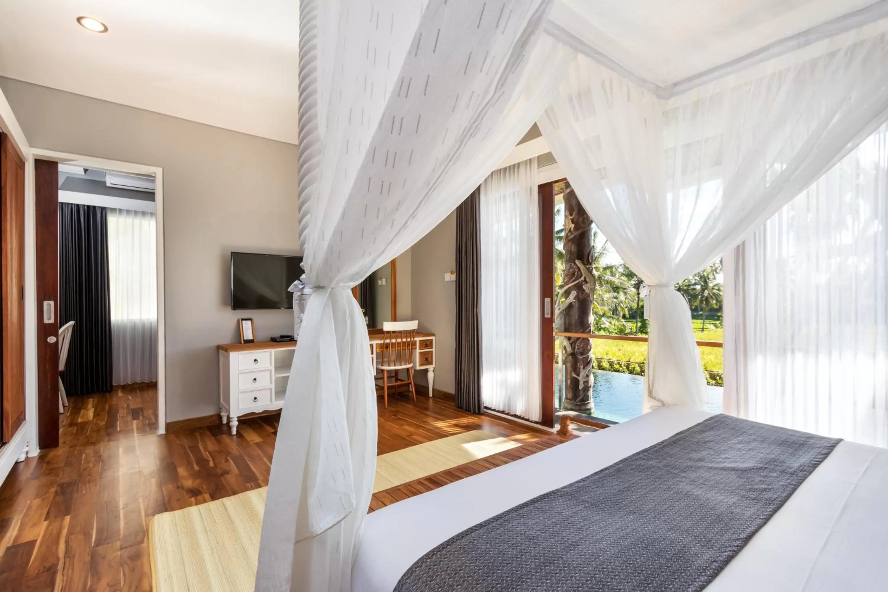 Balcony/Terrace, Bed in Wadari Retreat Villa Ubud