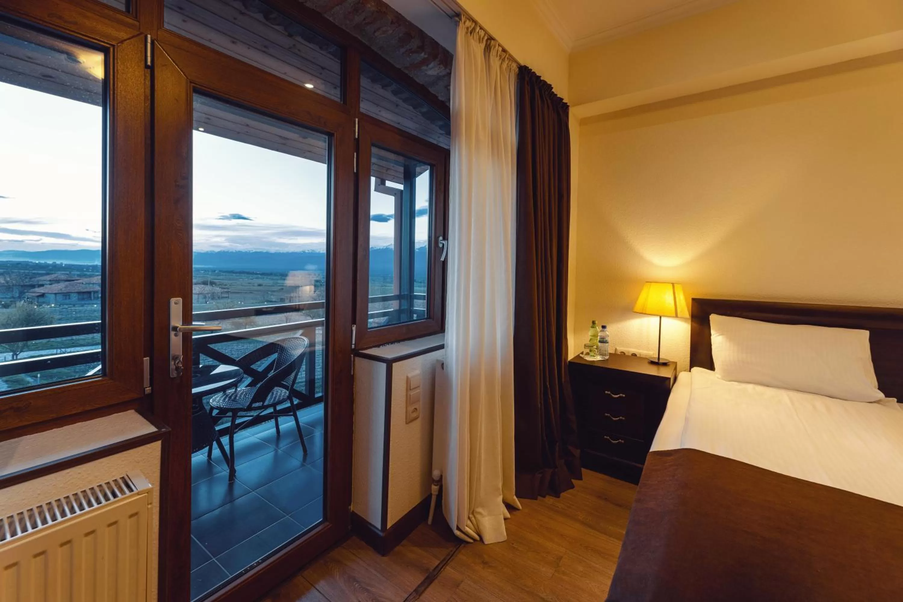 Balcony/Terrace, Bed in Schuchmann Wines Château,Villas & SPA