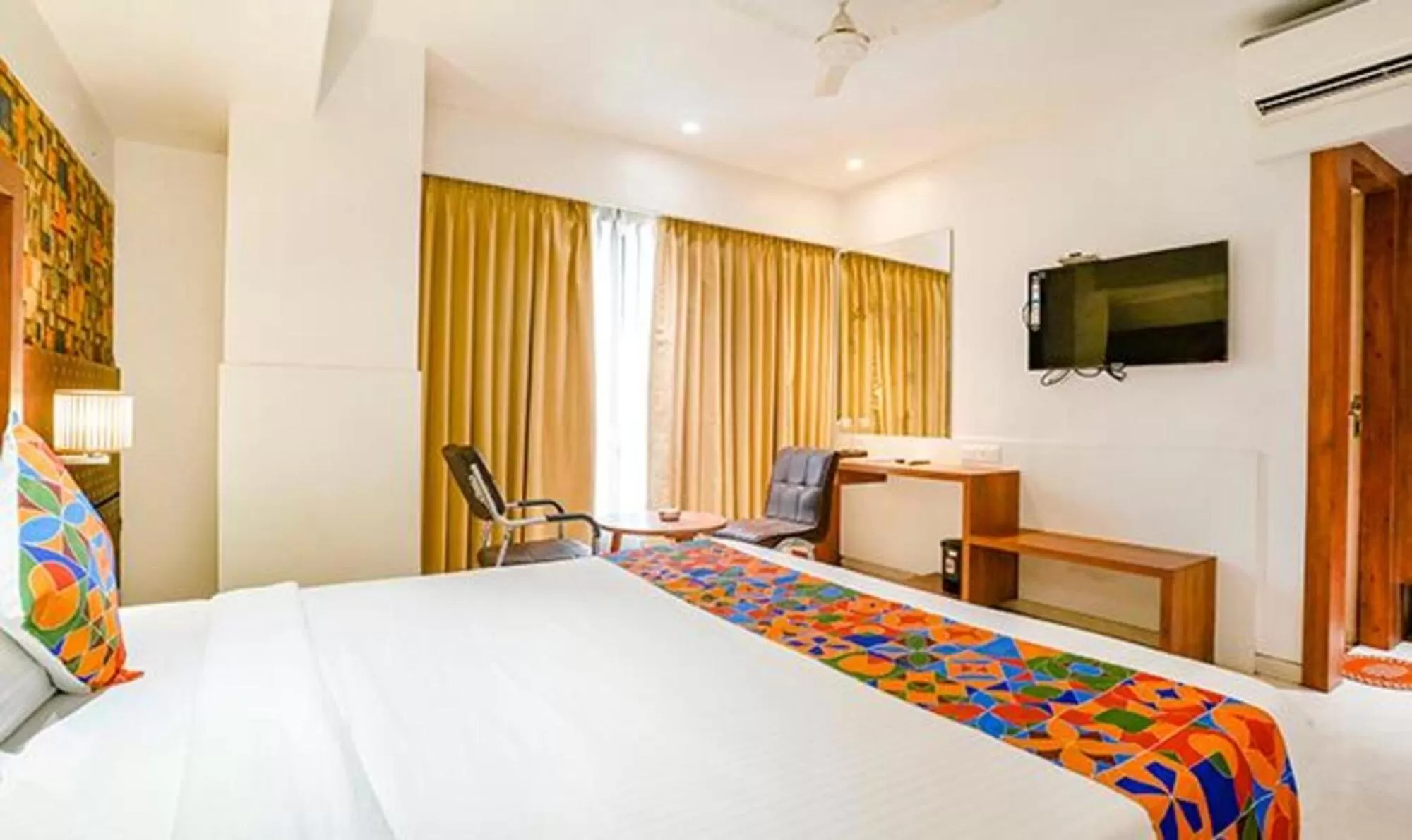 Bed in SriKrishna Paradise Hotel Thane Navi Mumbai
