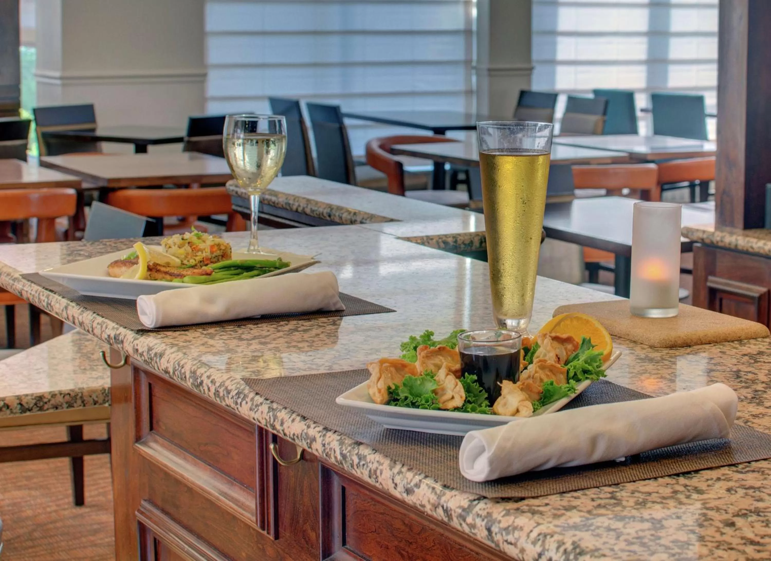 Restaurant/places to eat in Hilton Garden Inn Norwalk