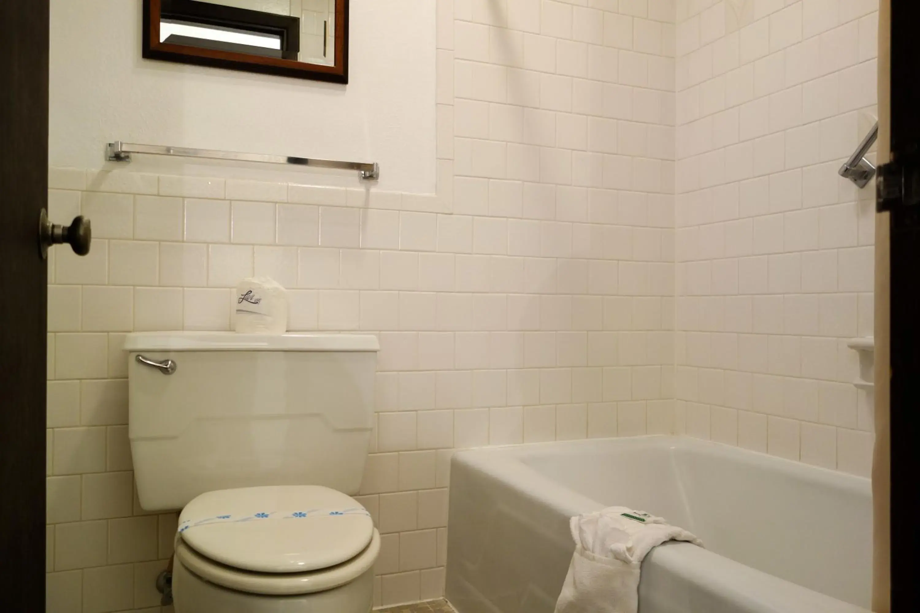 King Room - Non-Smoking in Cabana Inn - Boise King Room - Non-Smoking in Cabana Inn - Boise