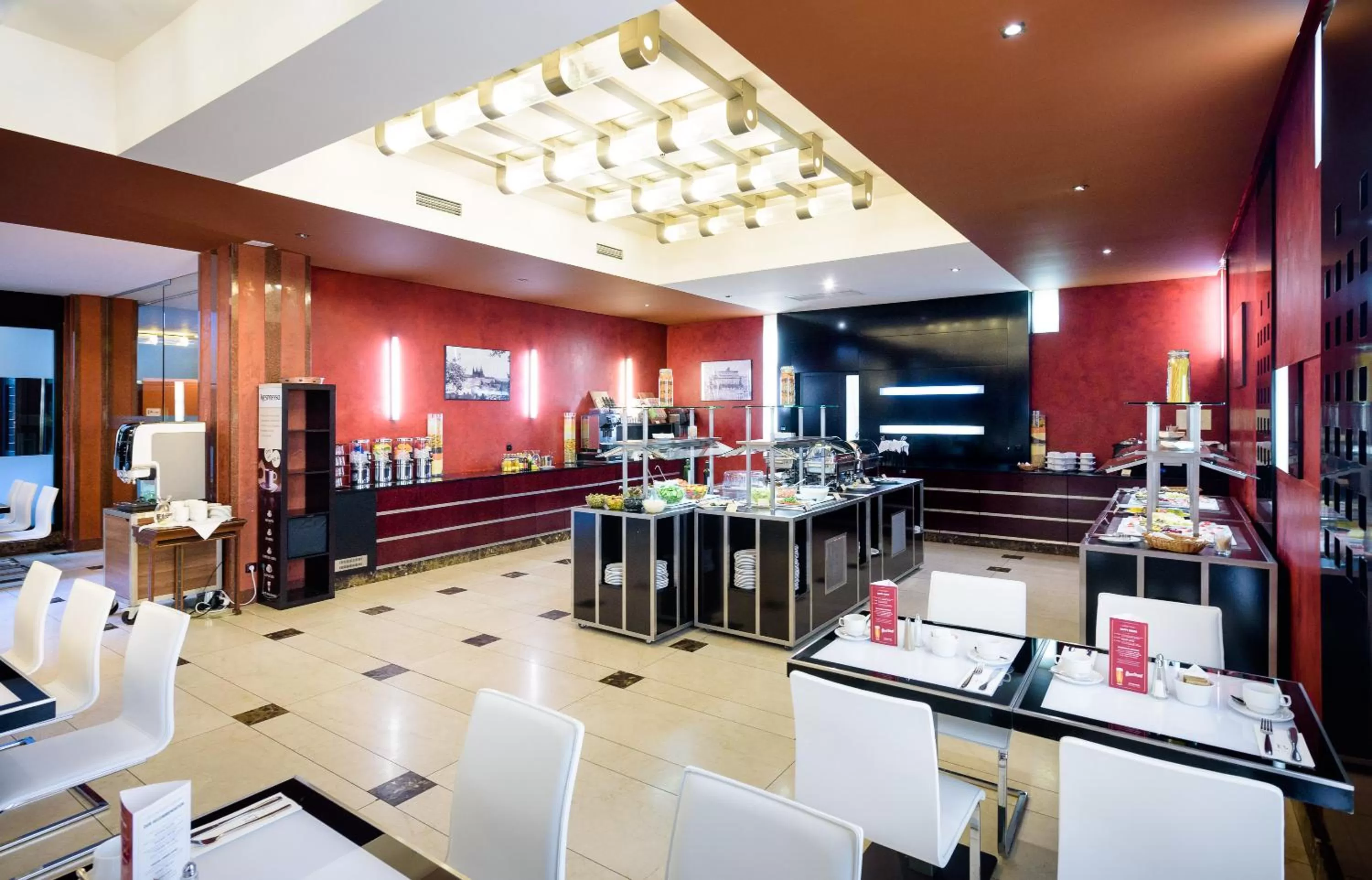 Restaurant/places to eat in Grand Majestic Hotel Prague