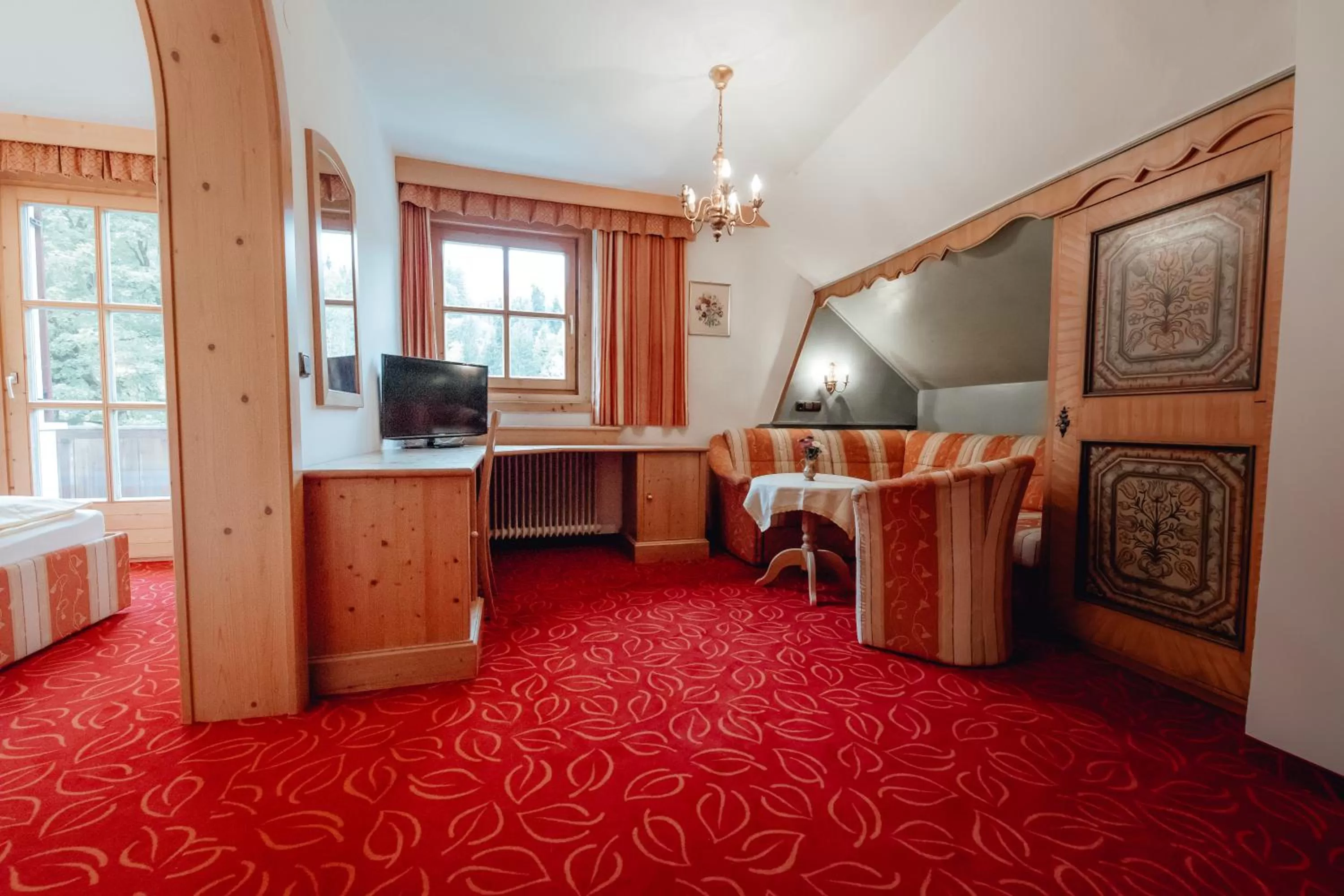 Living room, Bed in Zimmer & Ferienwohnungen Dandler