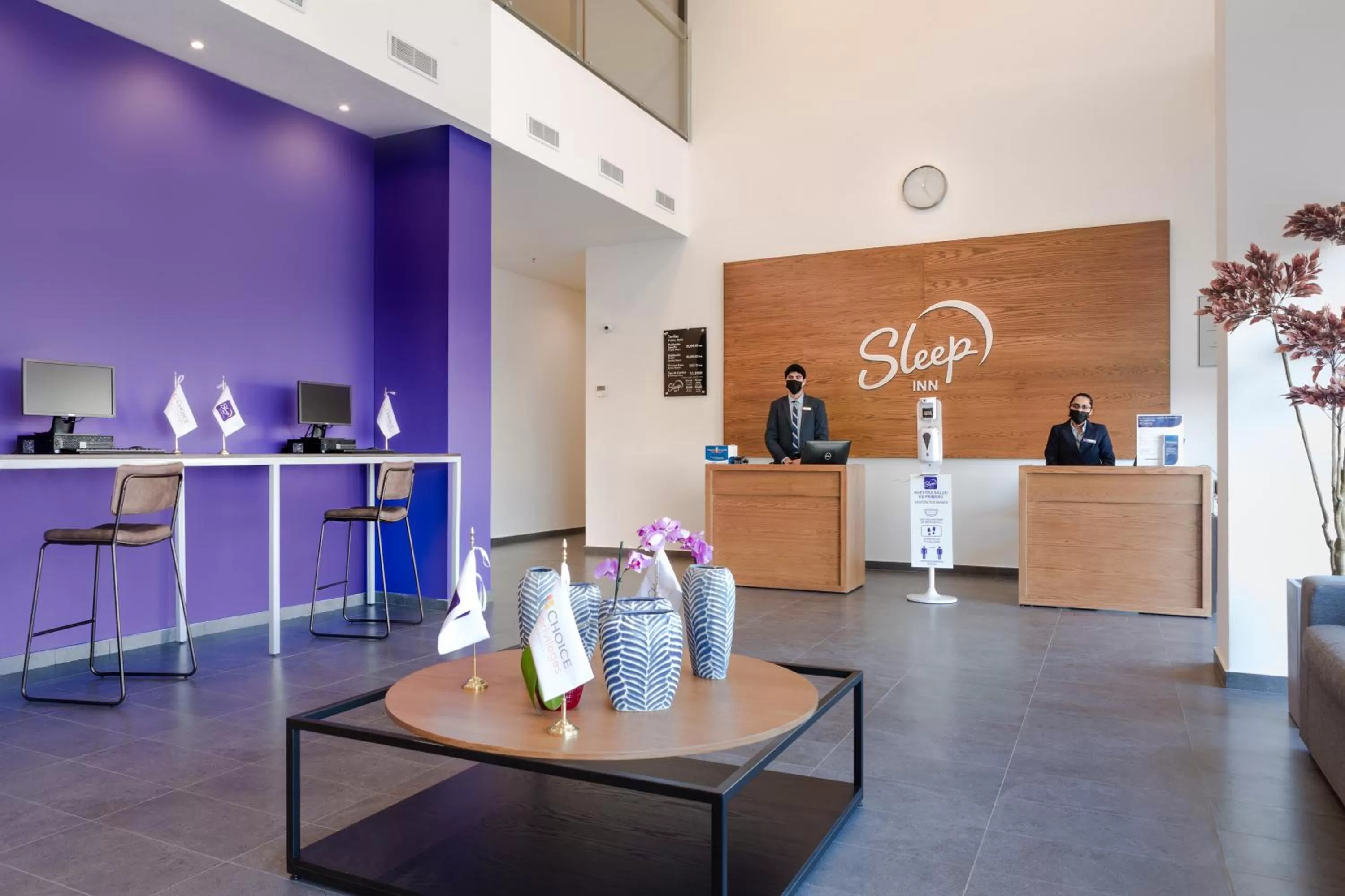 Lobby or reception in Sleep Inn Guadalajara Galerias