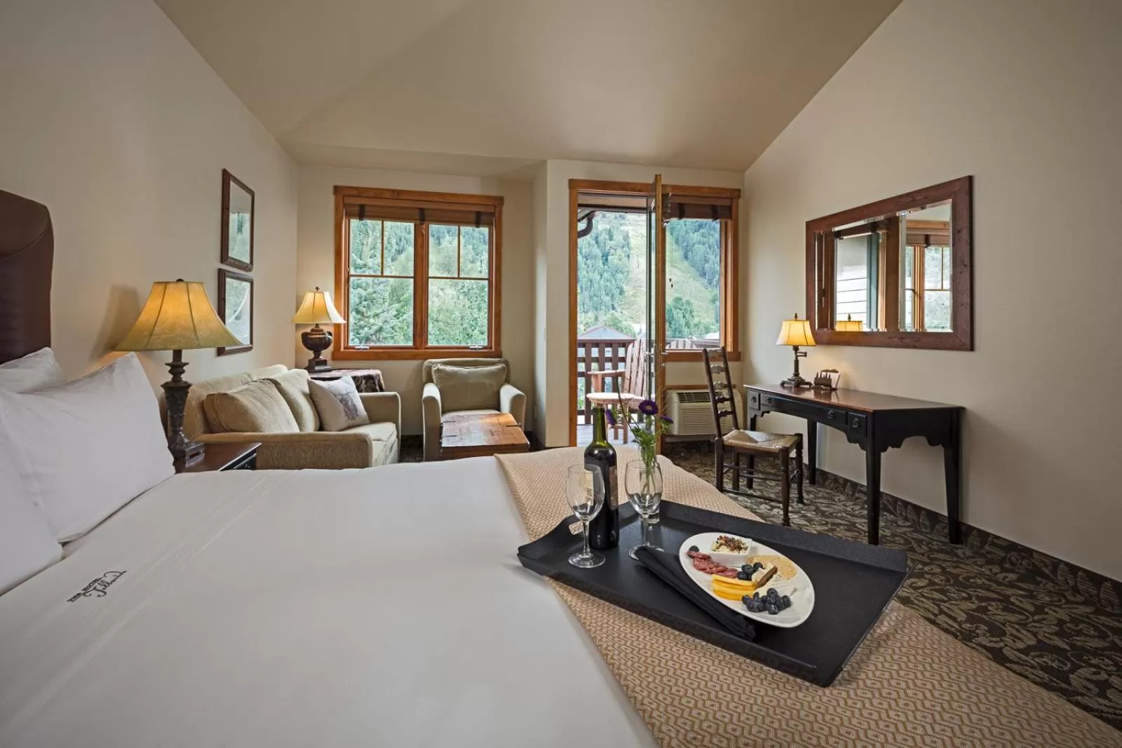 Photo of the whole room, Bed in The Hotel Telluride