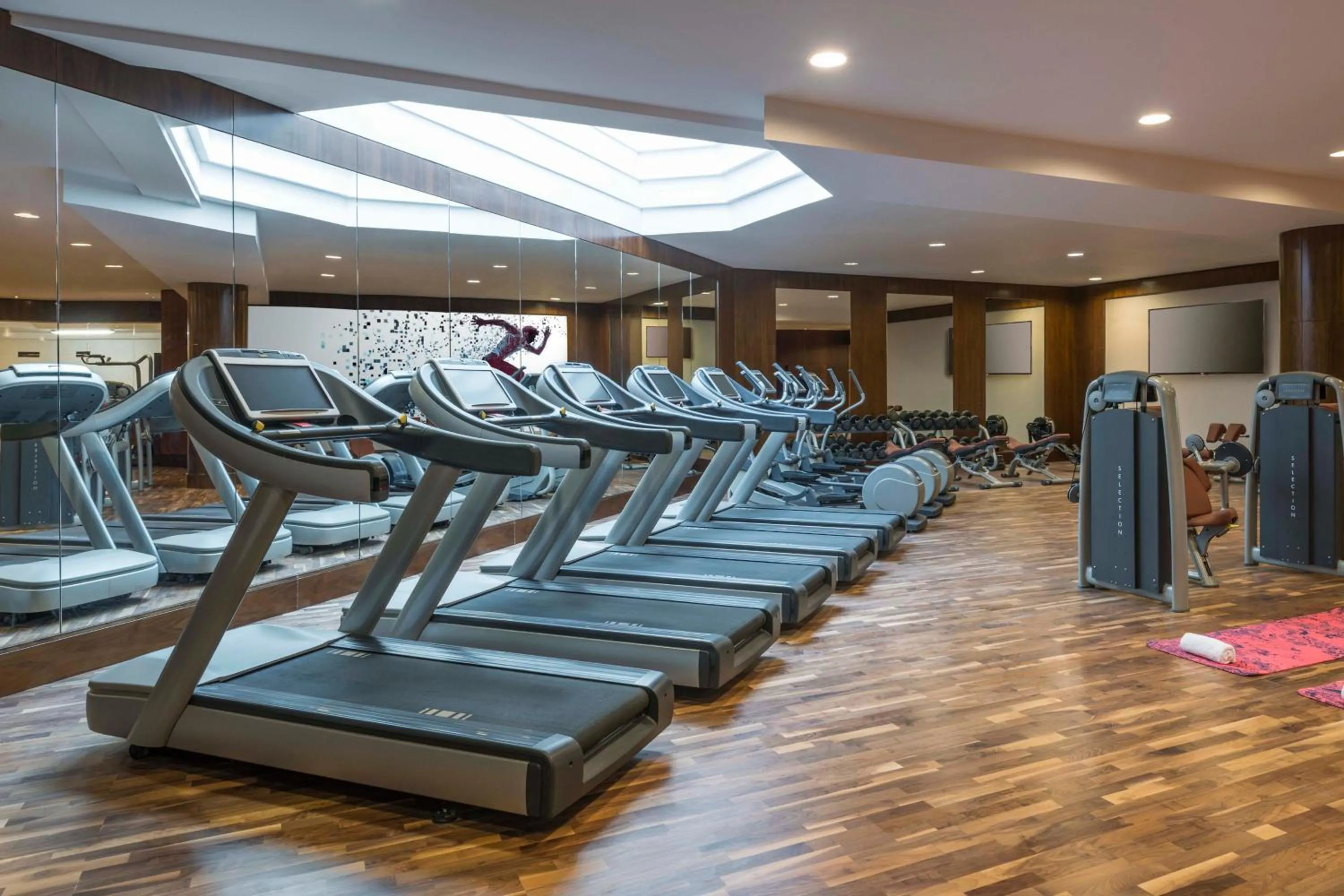 Fitness centre/facilities in Sheraton Oman Hotel
