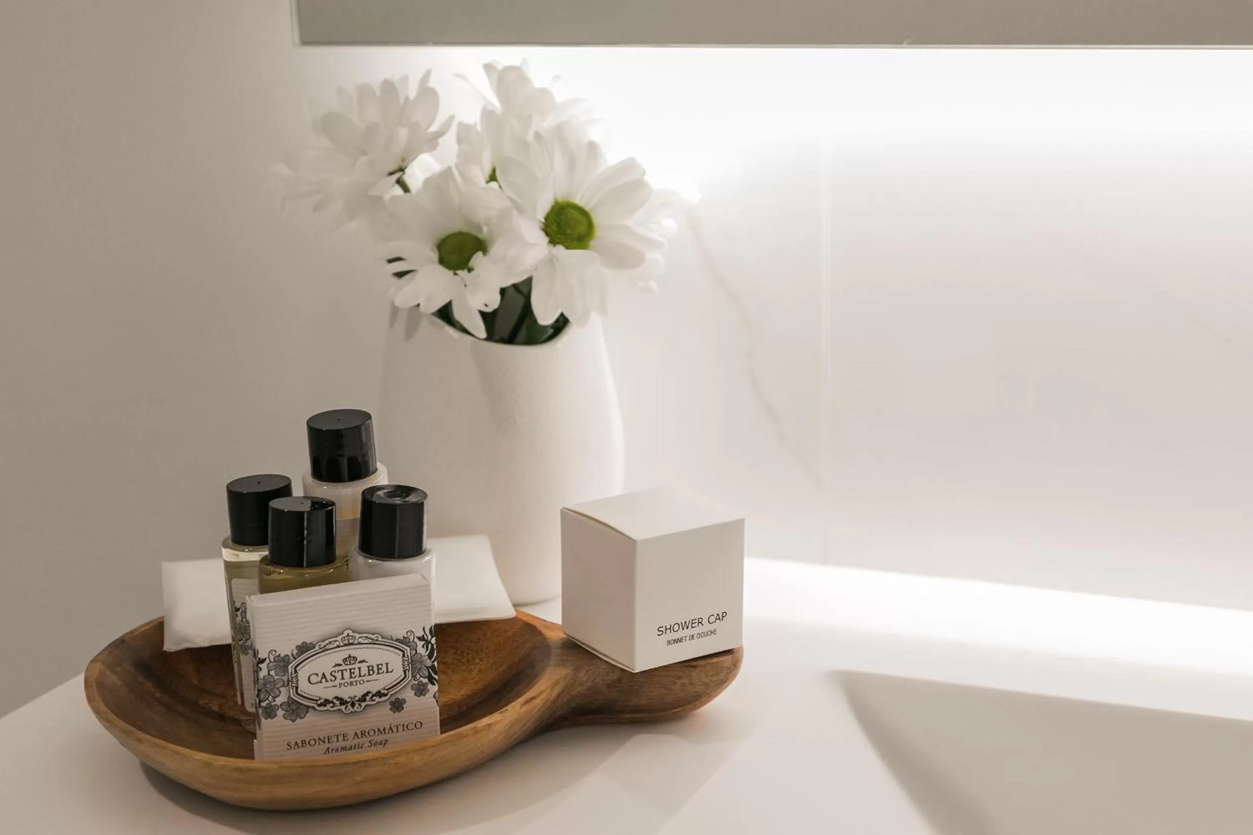 Bathroom in Porto River Infante