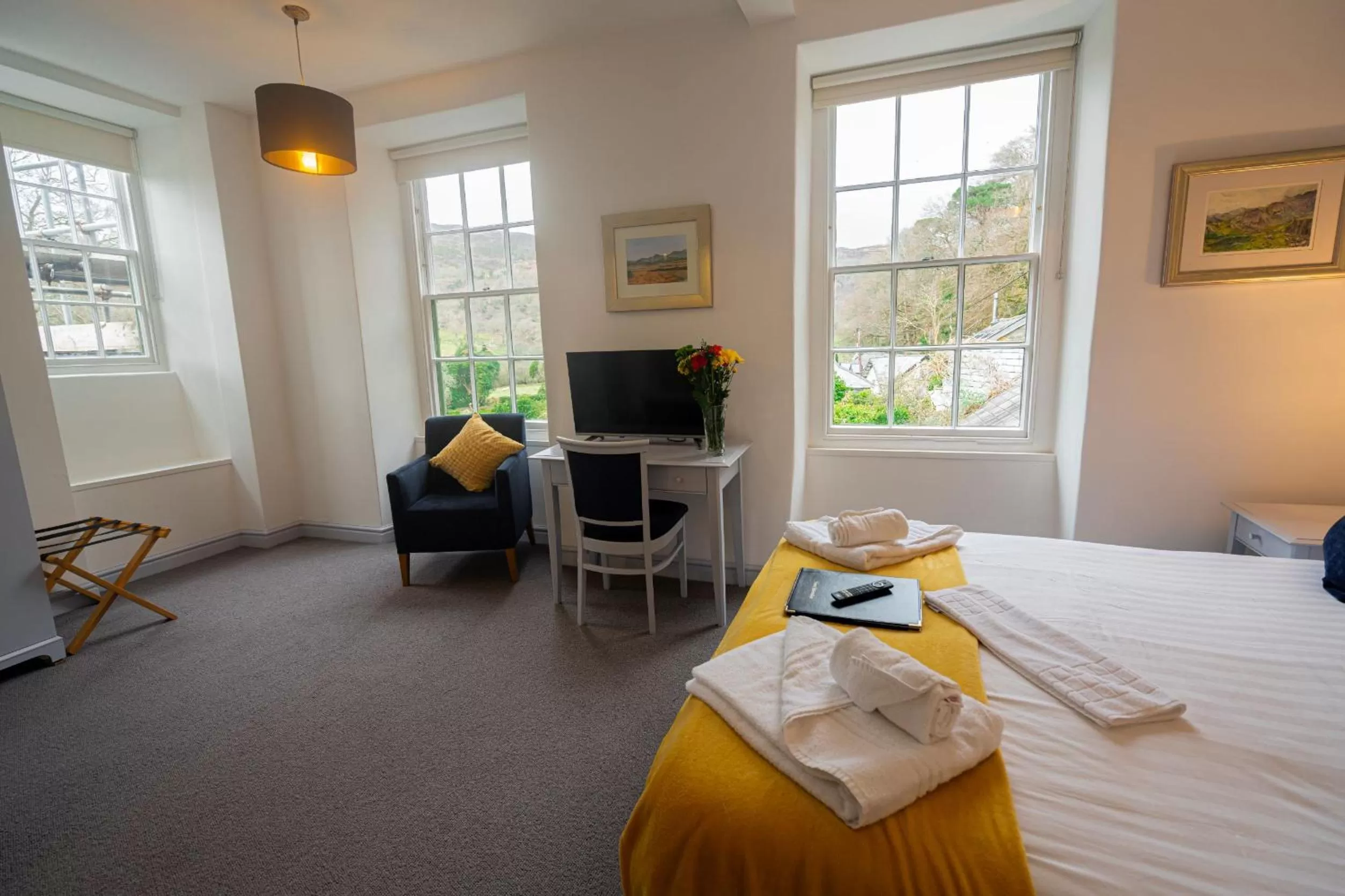 Bedroom in Grapes Hotel, Bar & Restaurant