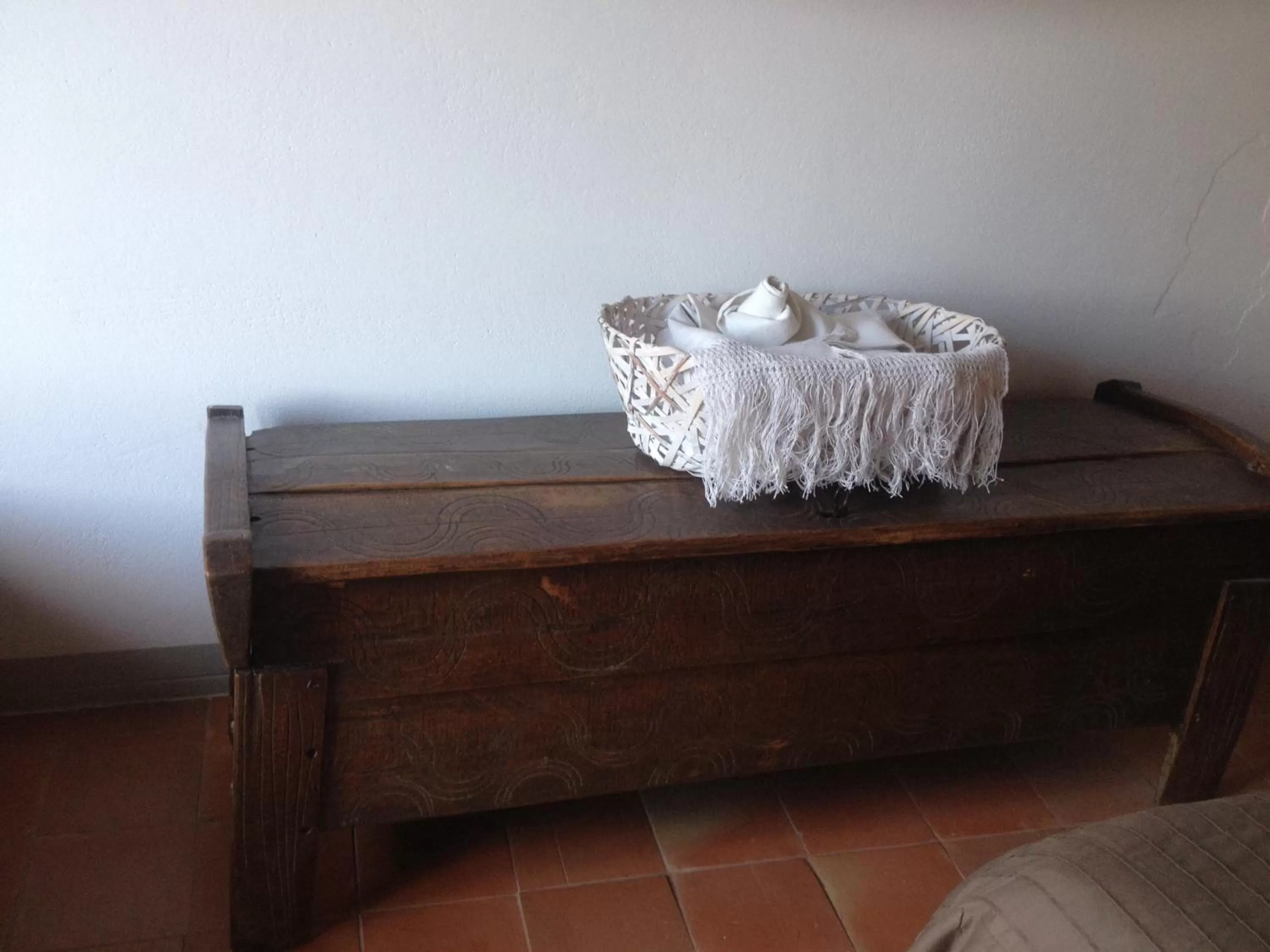 Decorative detail in Corte dei Venti