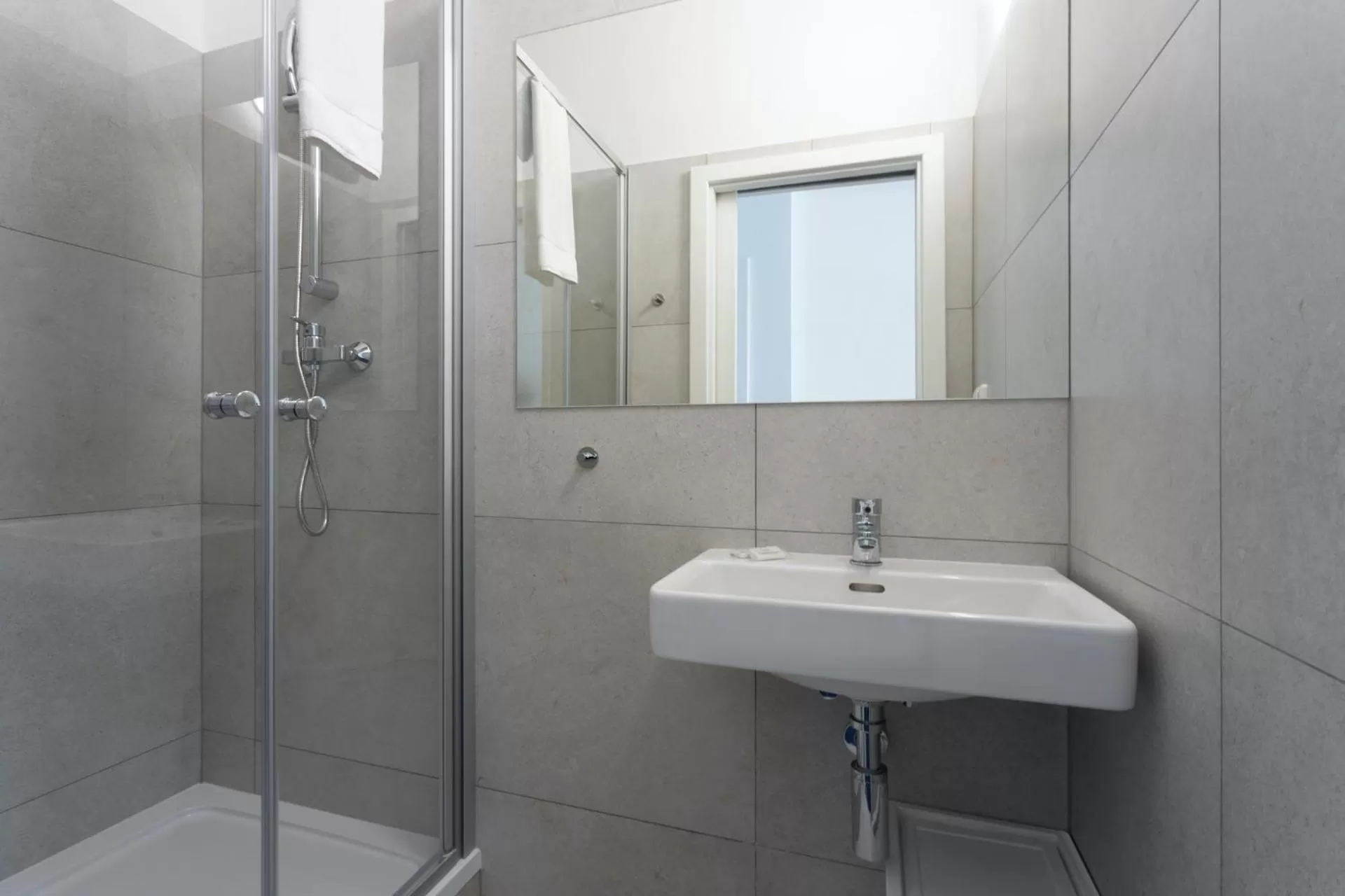 Bathroom in Hotel ATLAS