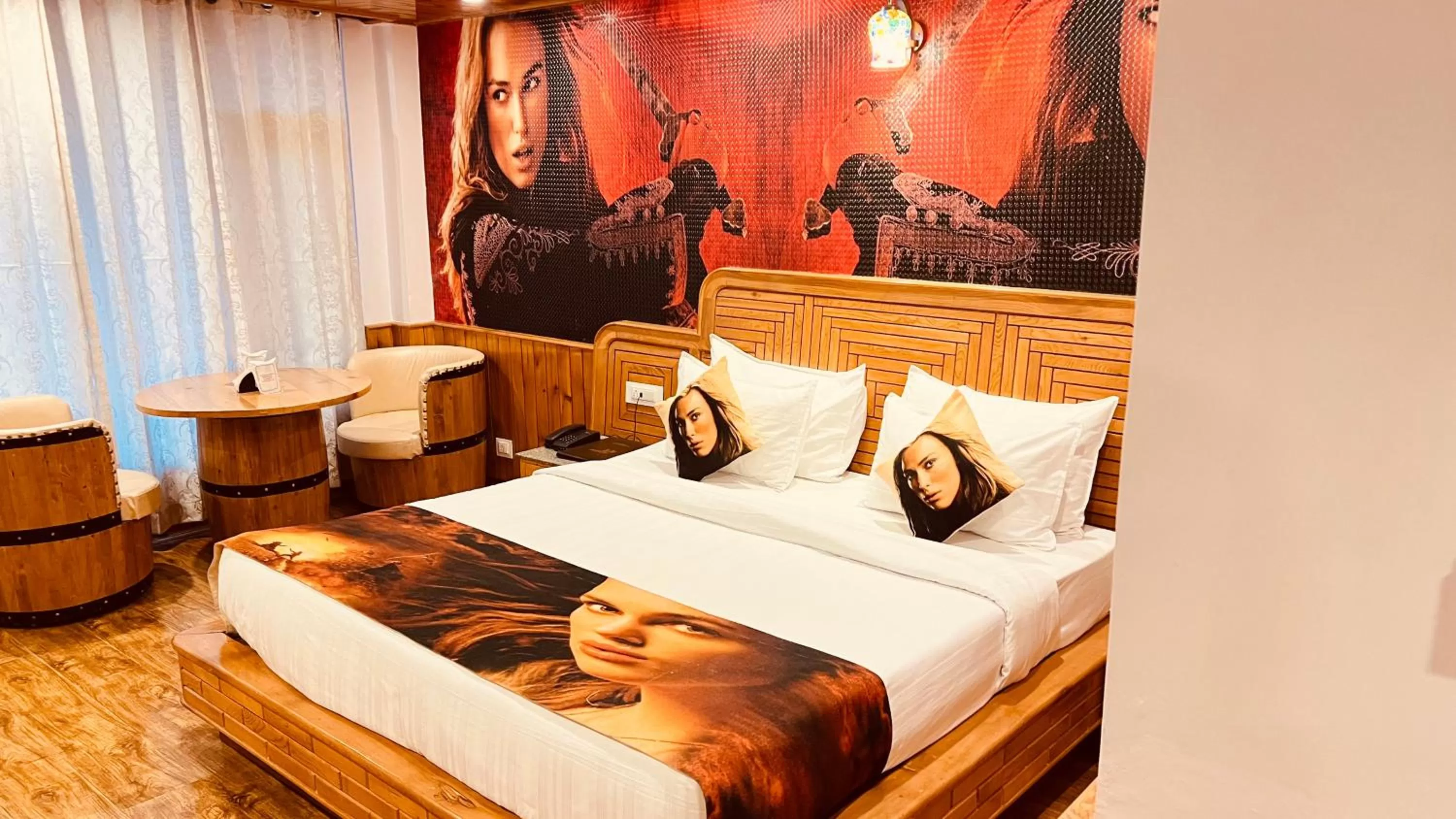 Bedroom, Bed in Hotel Old Smugglers with Balcony mountain view(A/C hot and Cold)