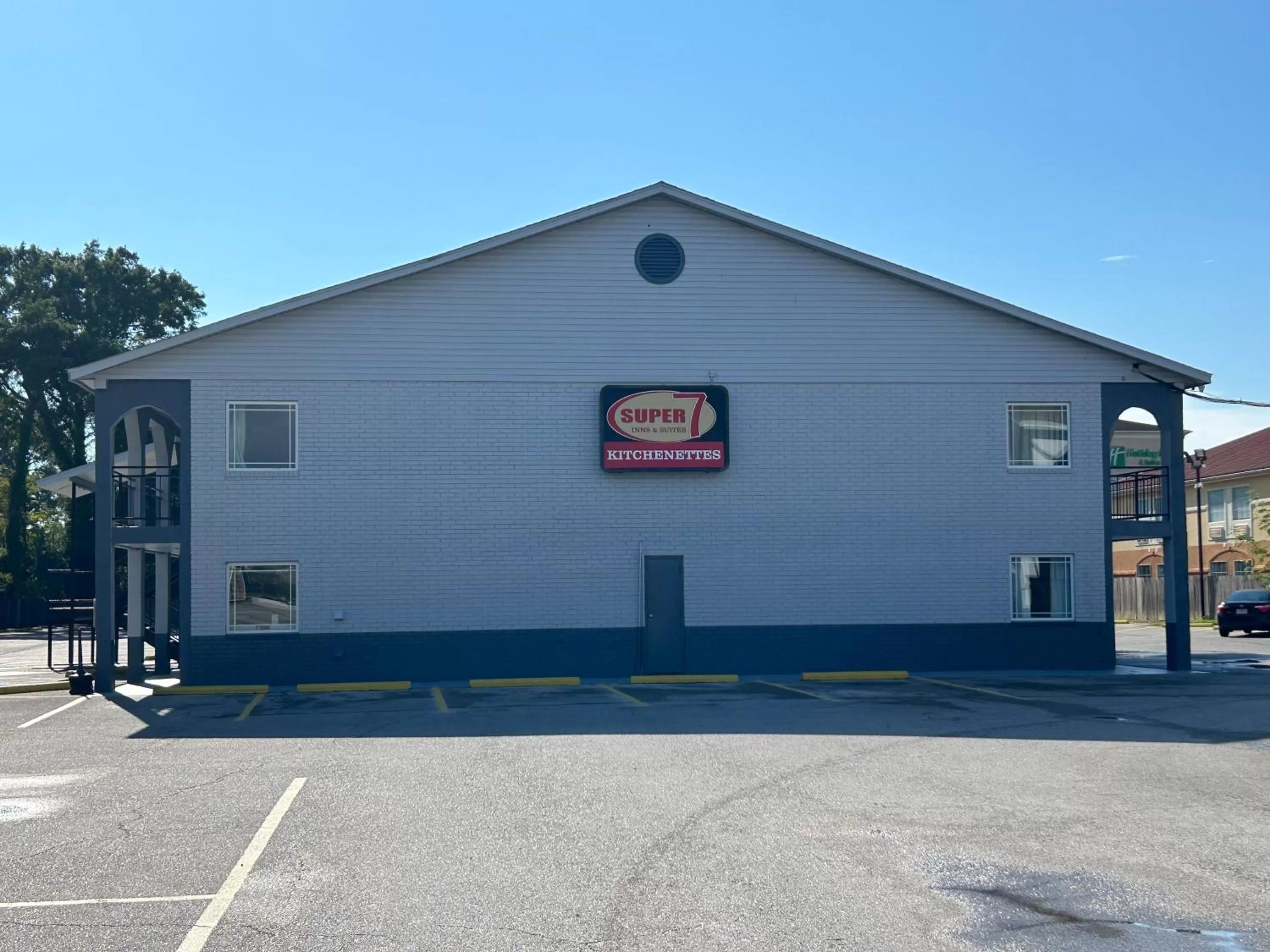 Property building in Super 7