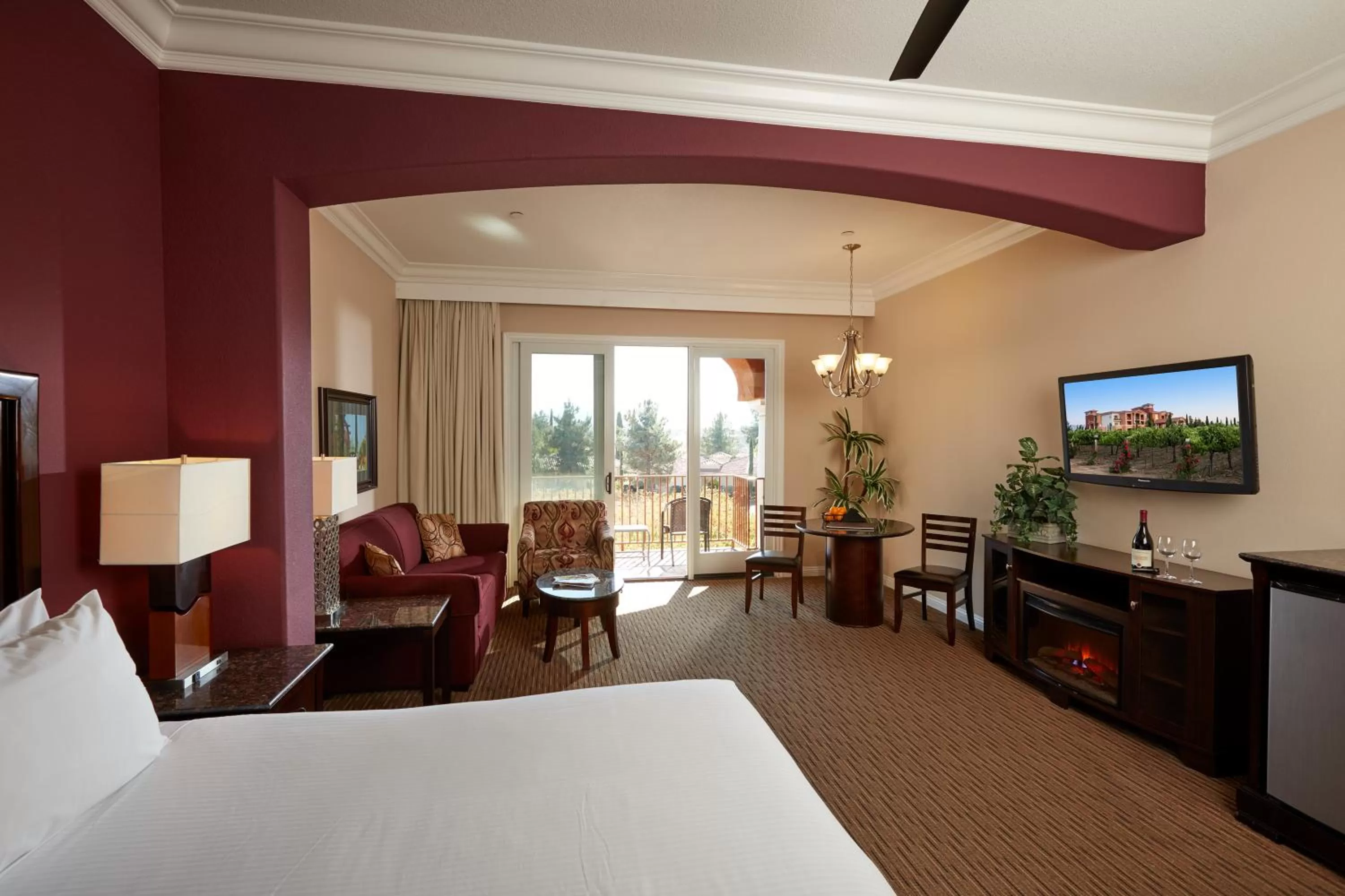 Bedroom, Bed in South Coast Winery Resort & Spa