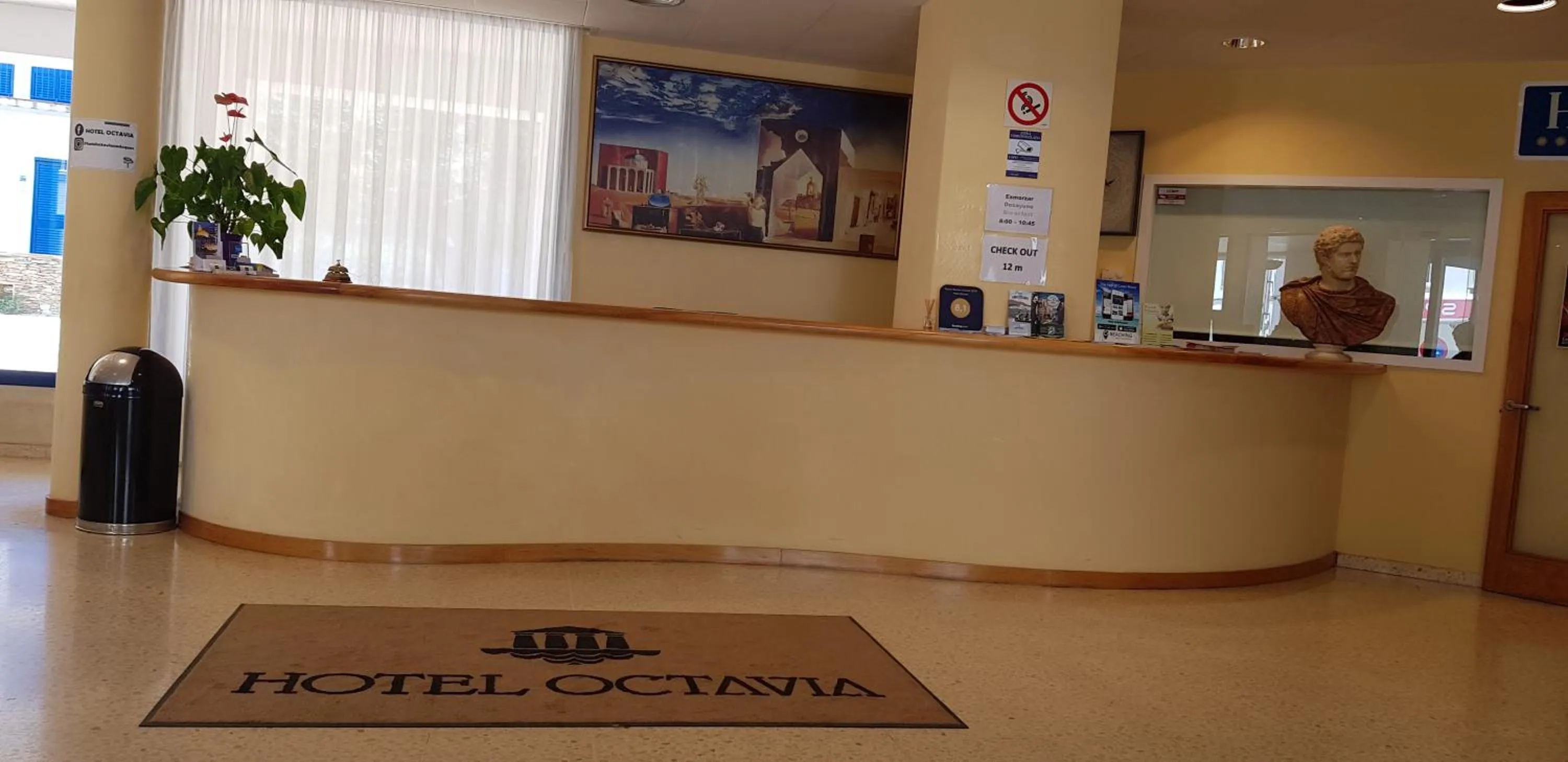 Lobby or reception in Hotel Octavia