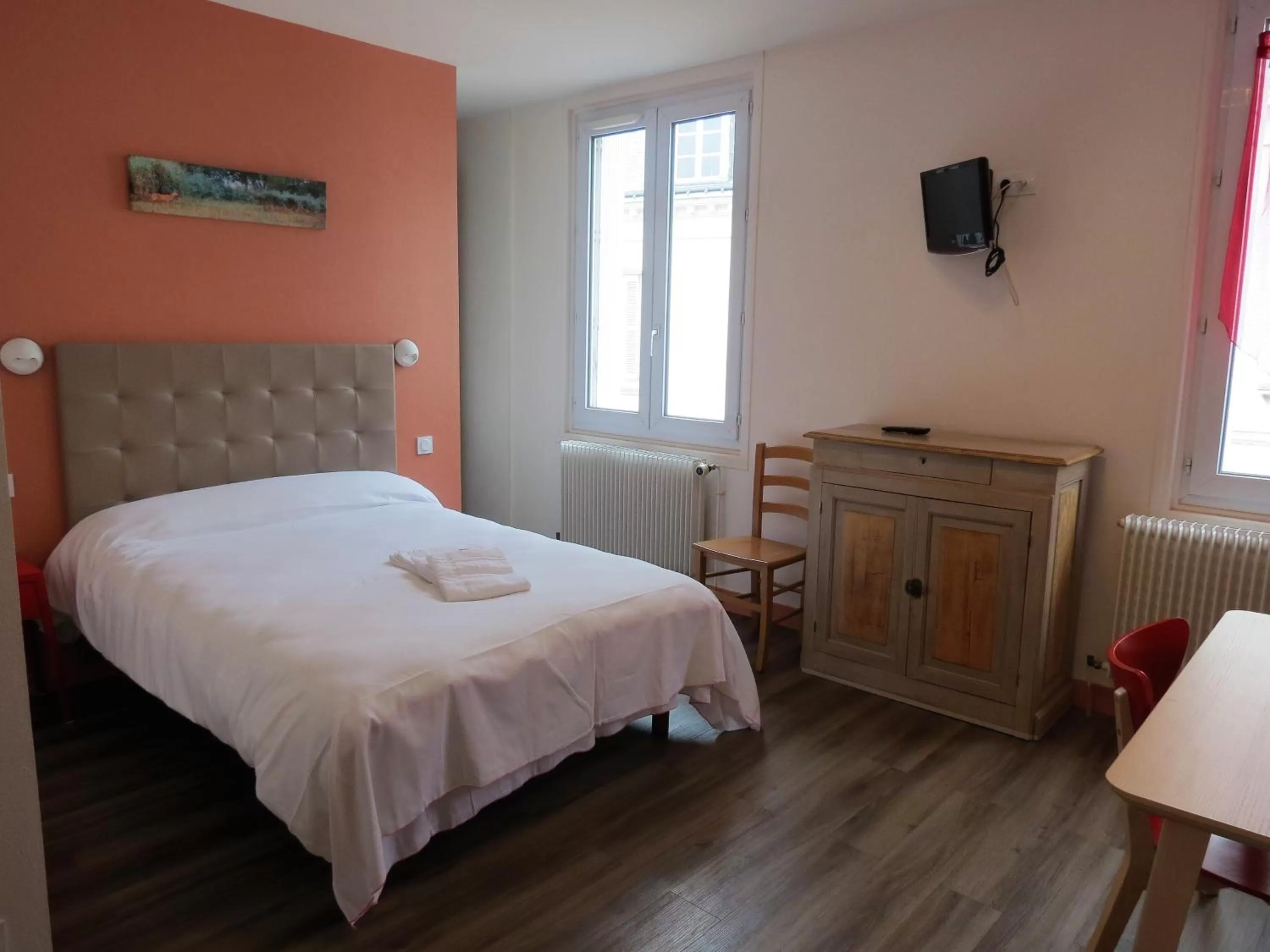 Bedroom, Bed in Hotel le Faisan