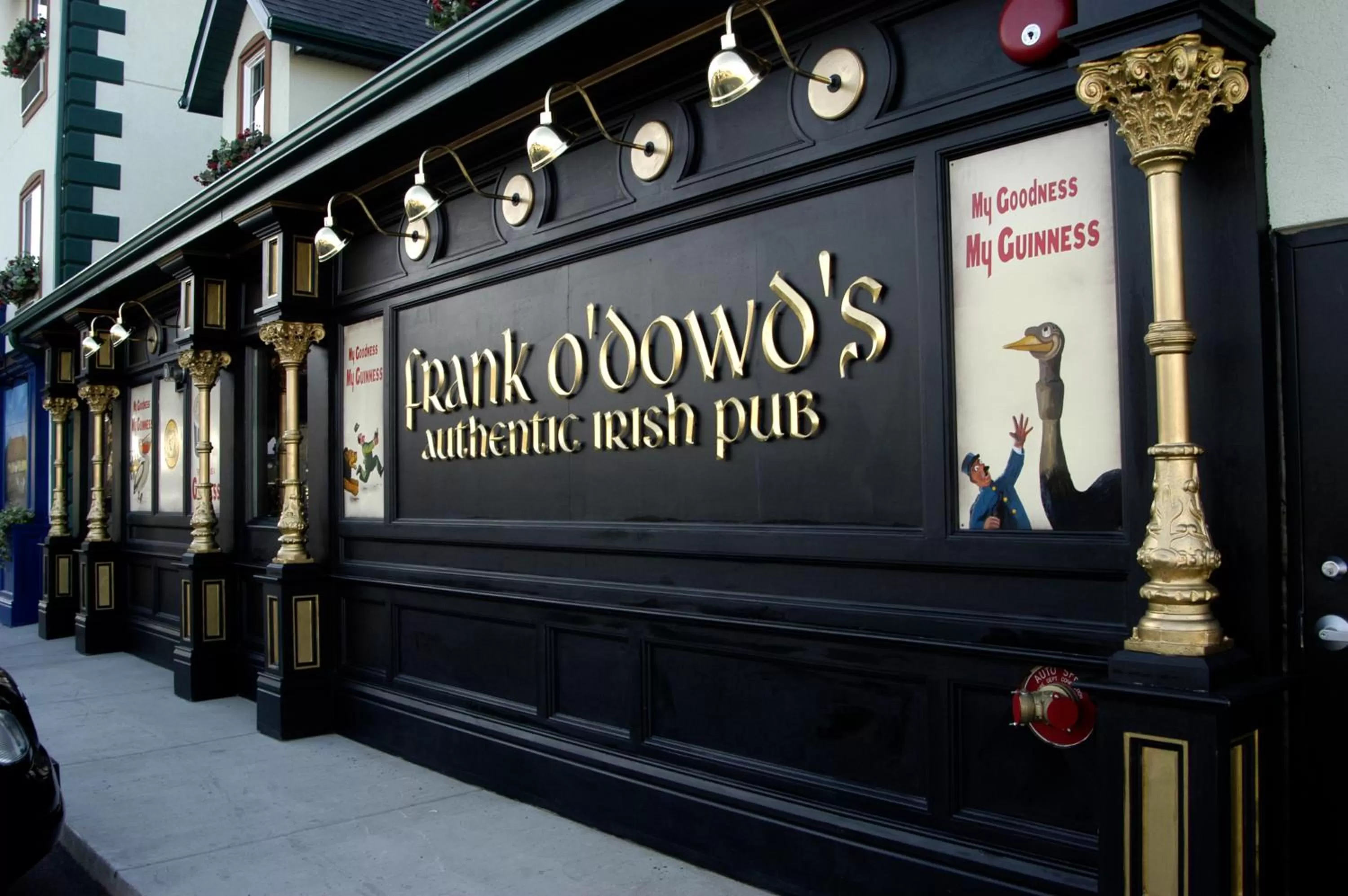 Restaurant/places to eat in Irish Cottage Inn & Suites