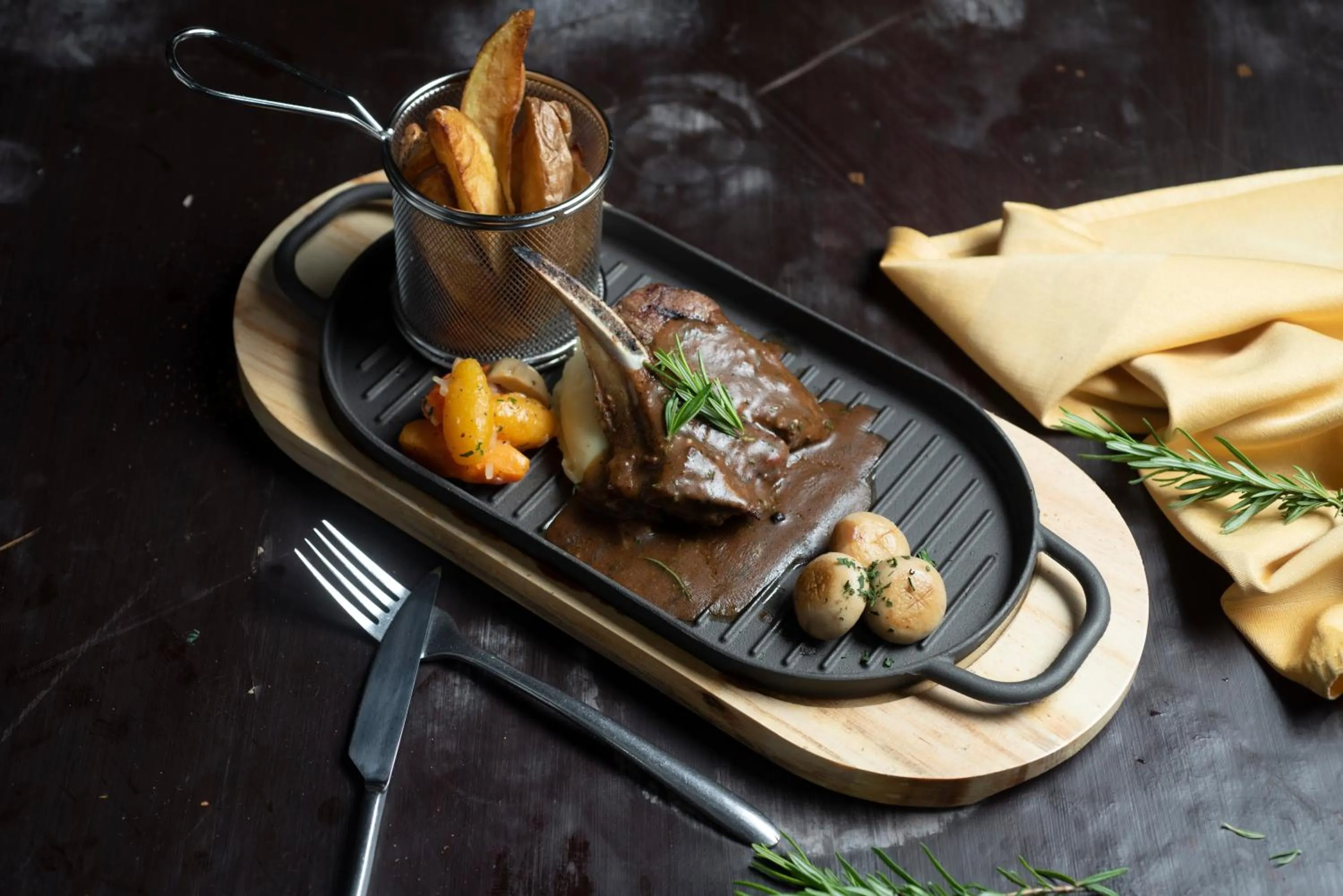 Restaurant/places to eat in Pearl Continental Hotel, Bhurban