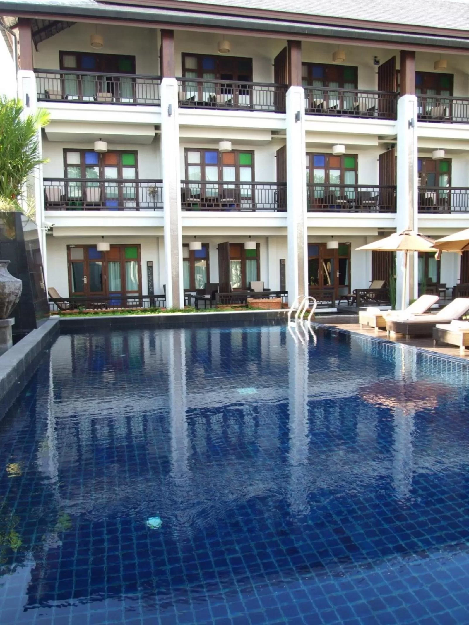 Swimming pool in De Lanna Hotel