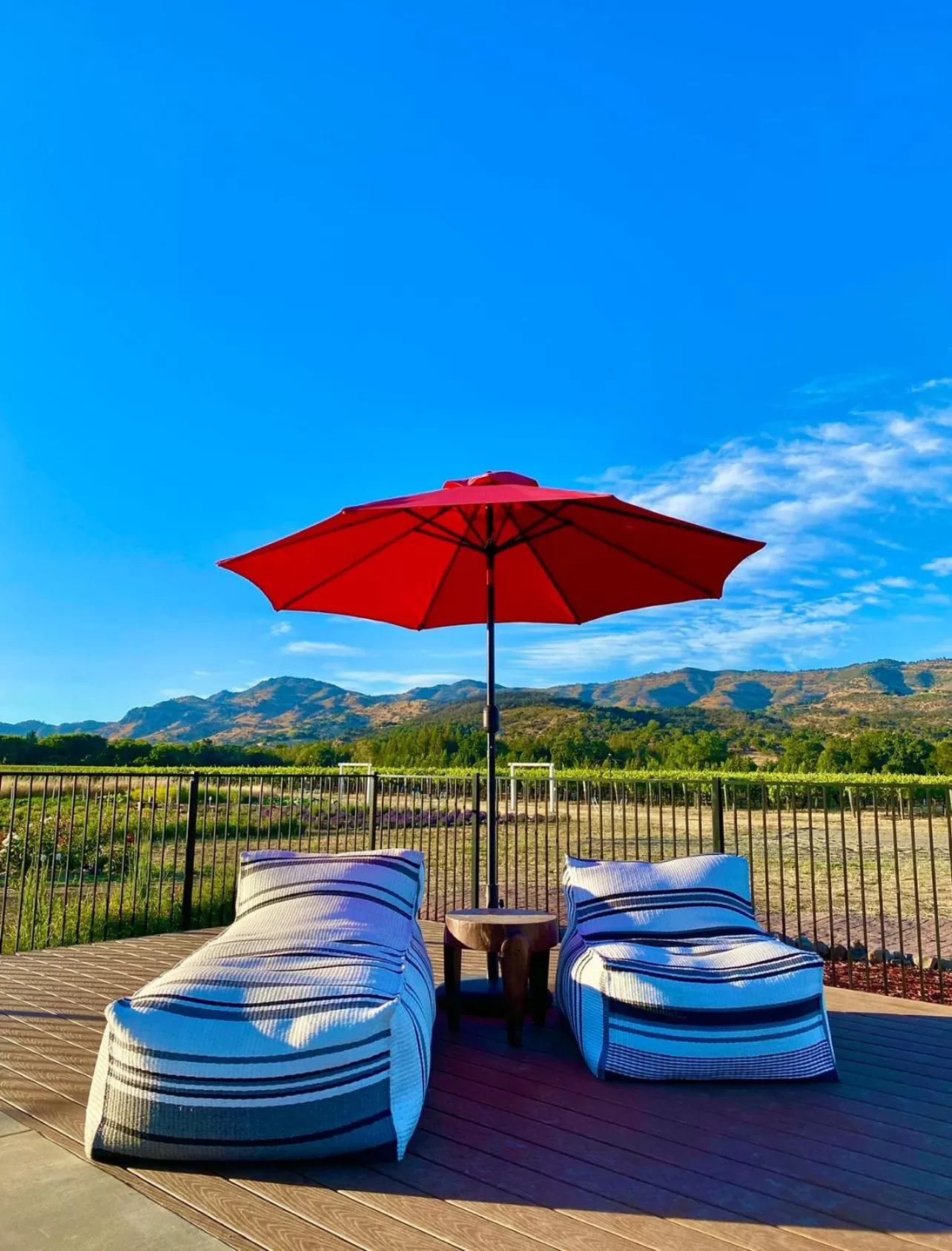 Swimming pool in Bann at Oak Knoll Napa