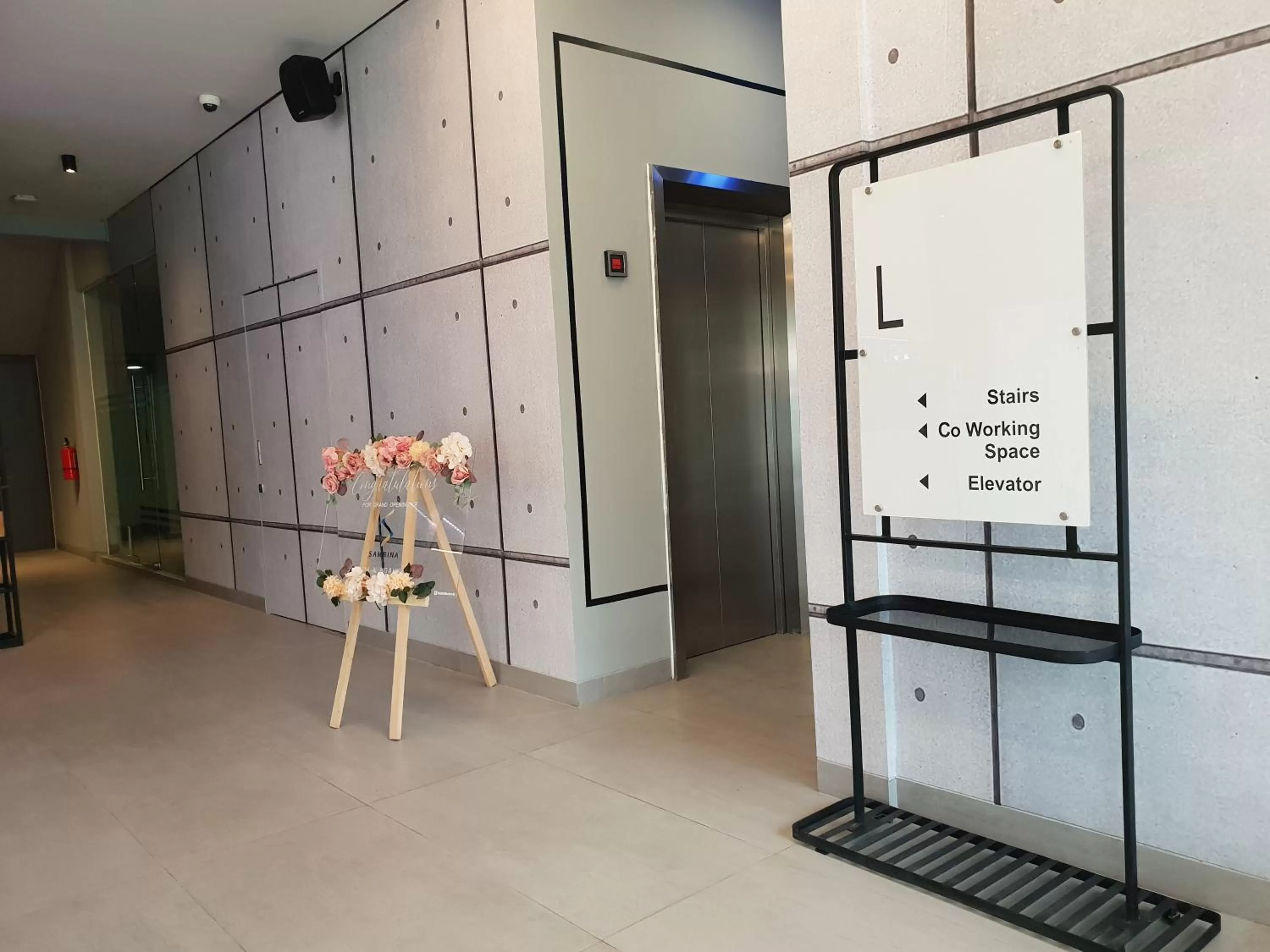 Lobby or reception in Sambina Prime