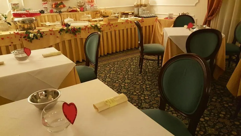 Breakfast in Hotel Royal