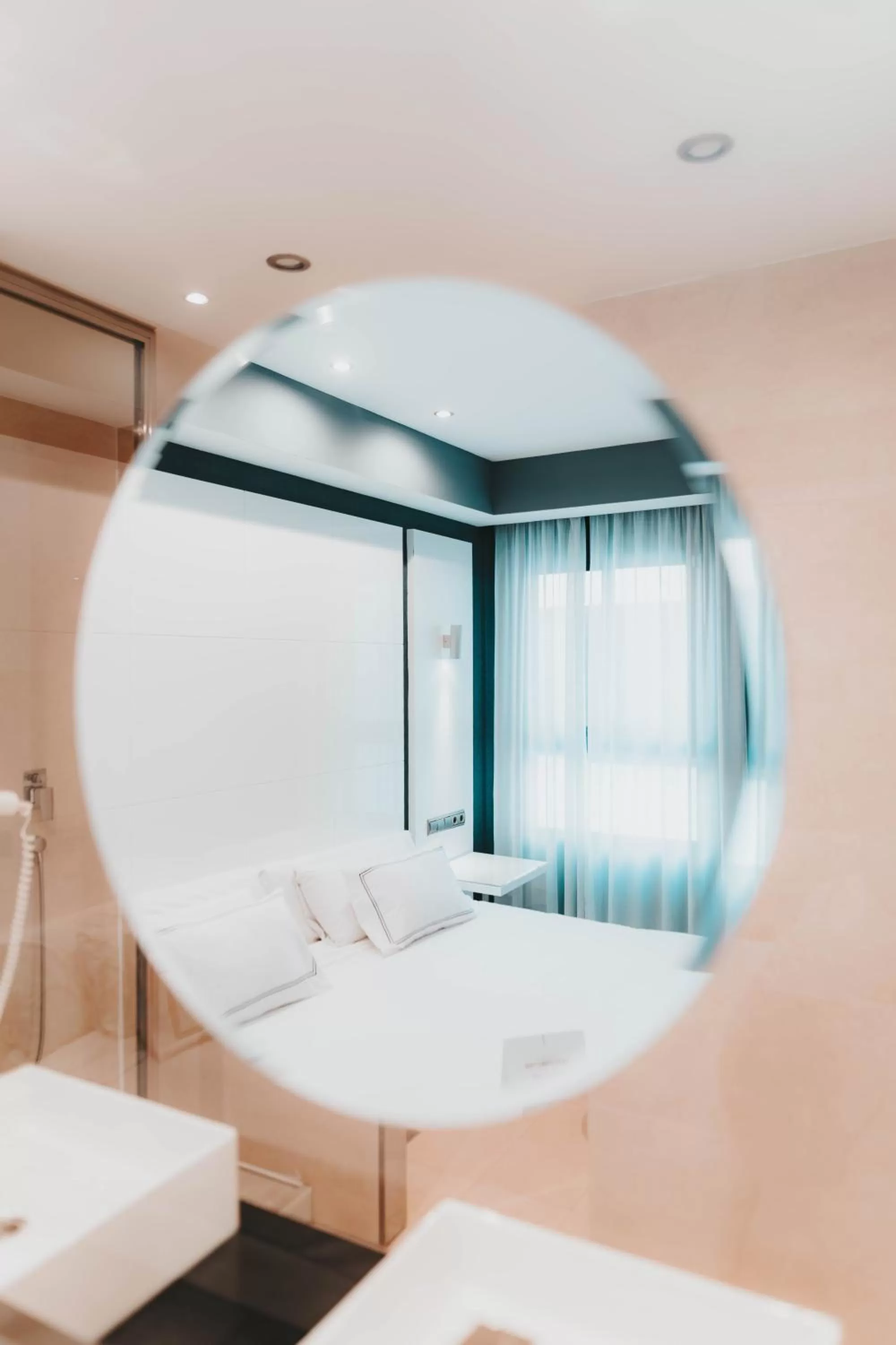 Bed in Hotel Málaga Nostrum Airport