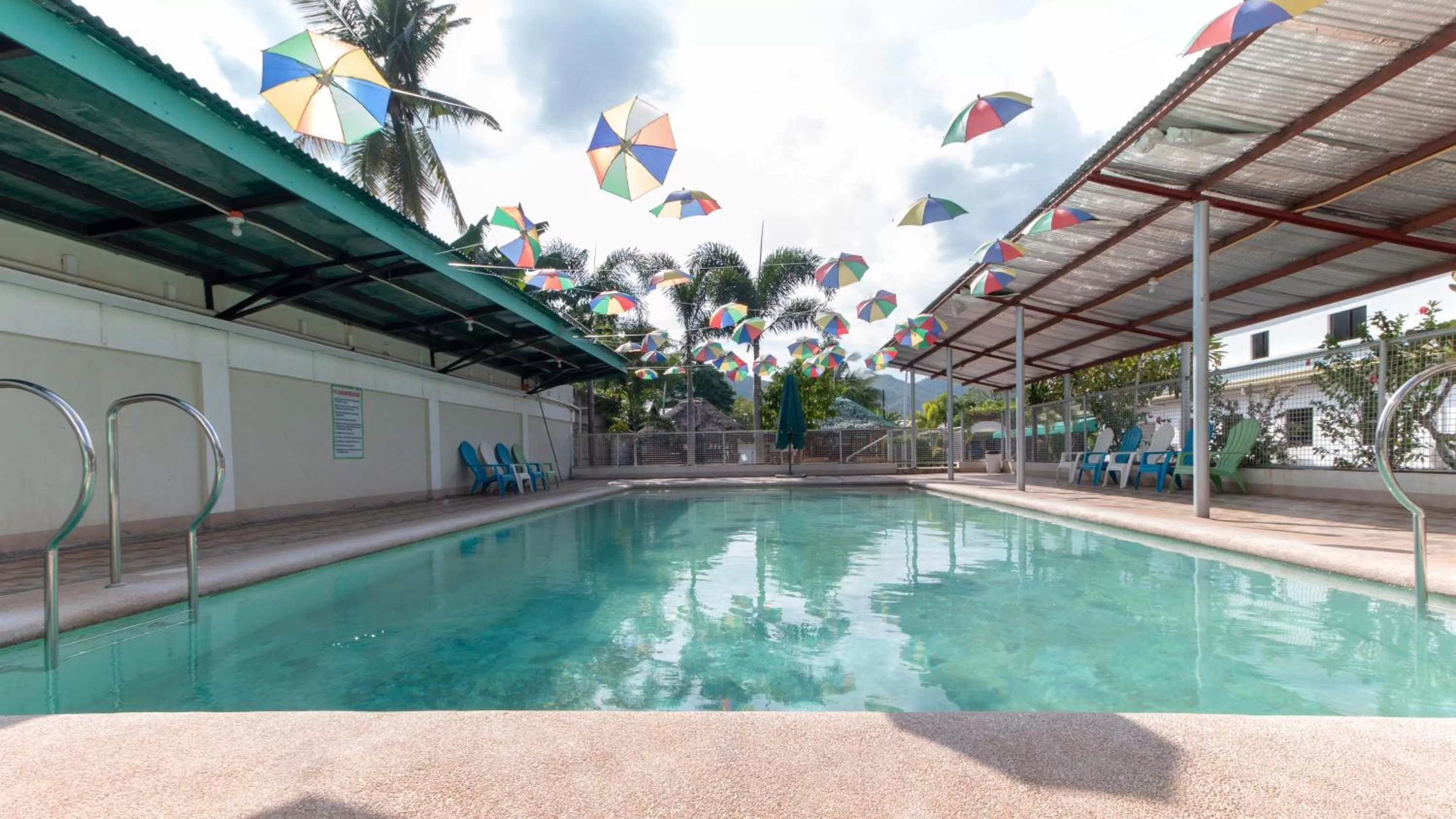 Swimming pool in RedDoorz @ Picas Sagkahan Tacloban