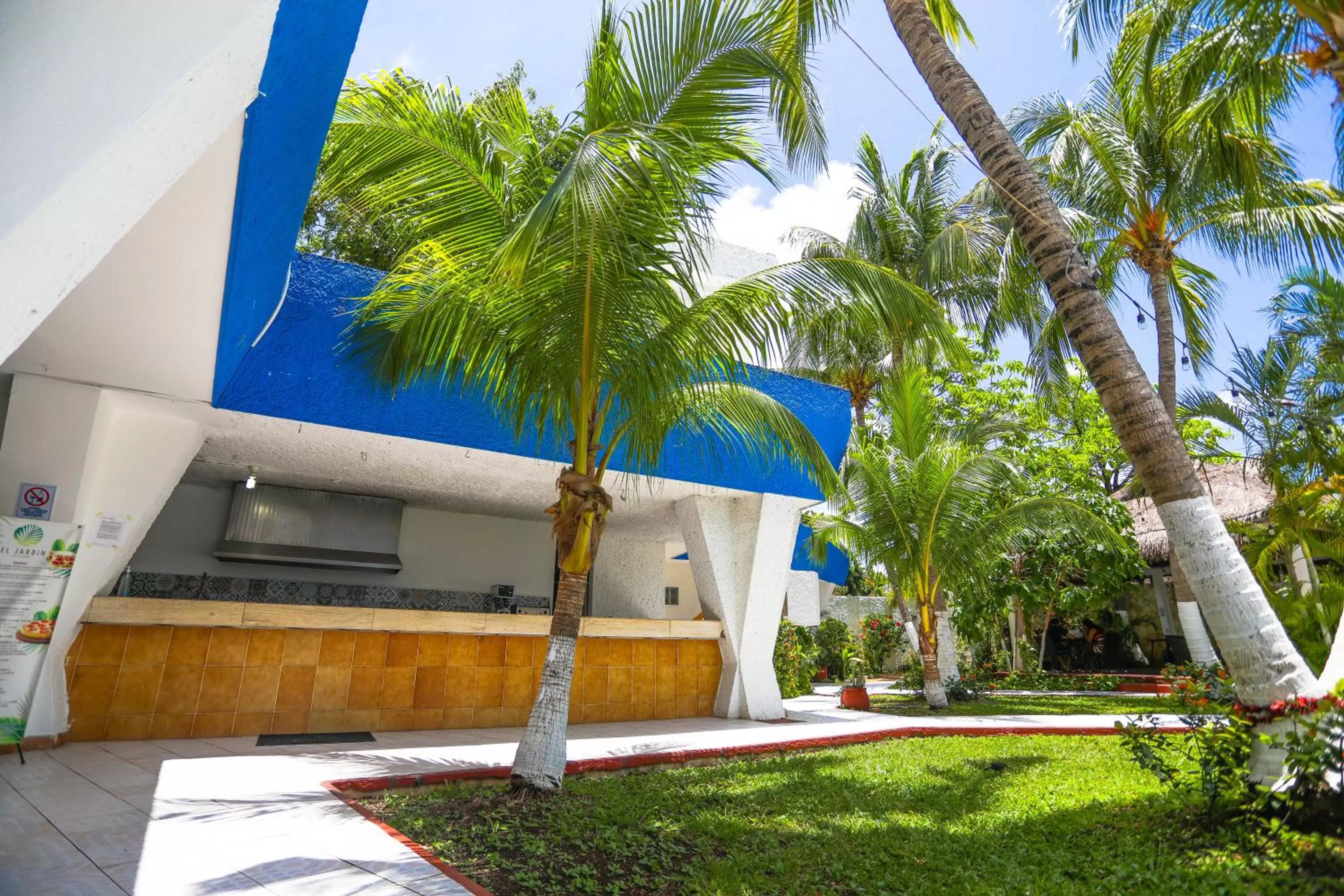 Garden in Hotel Caribe Internacional Cancun