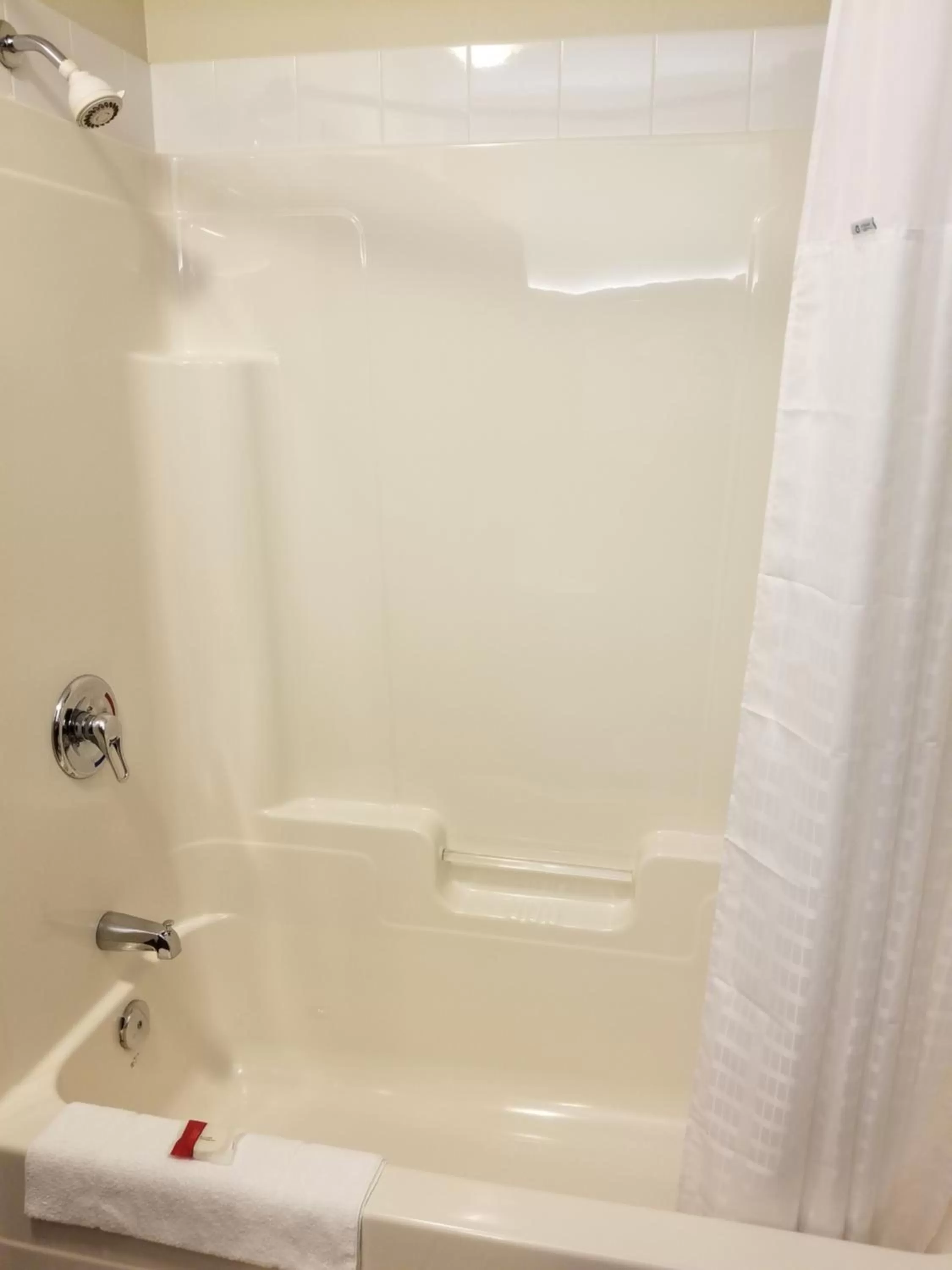 Queen Room - Non-Smoking in Super 8 by Wyndham Lachenaie/Terrebonne