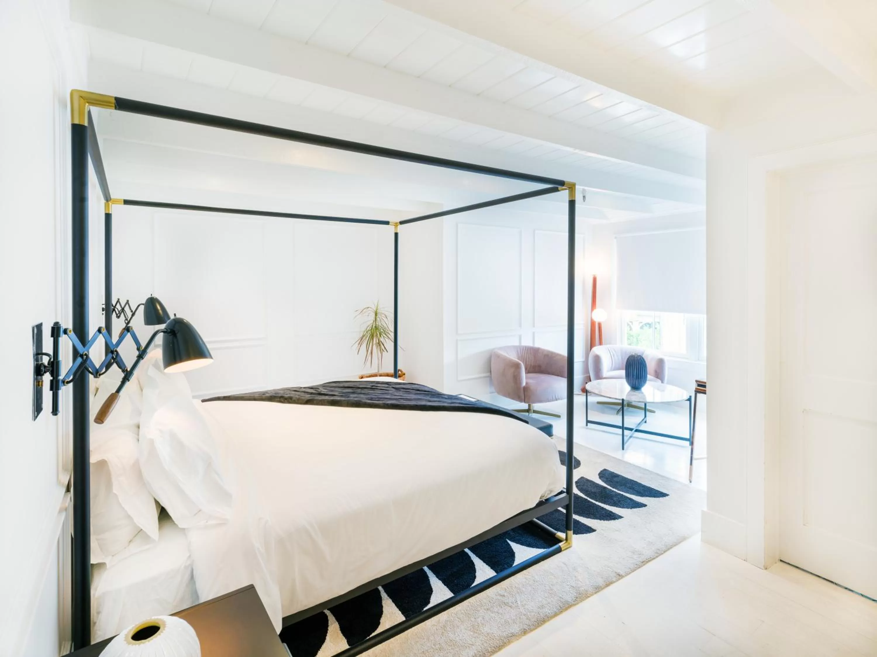 Bed in American Beech Hotel