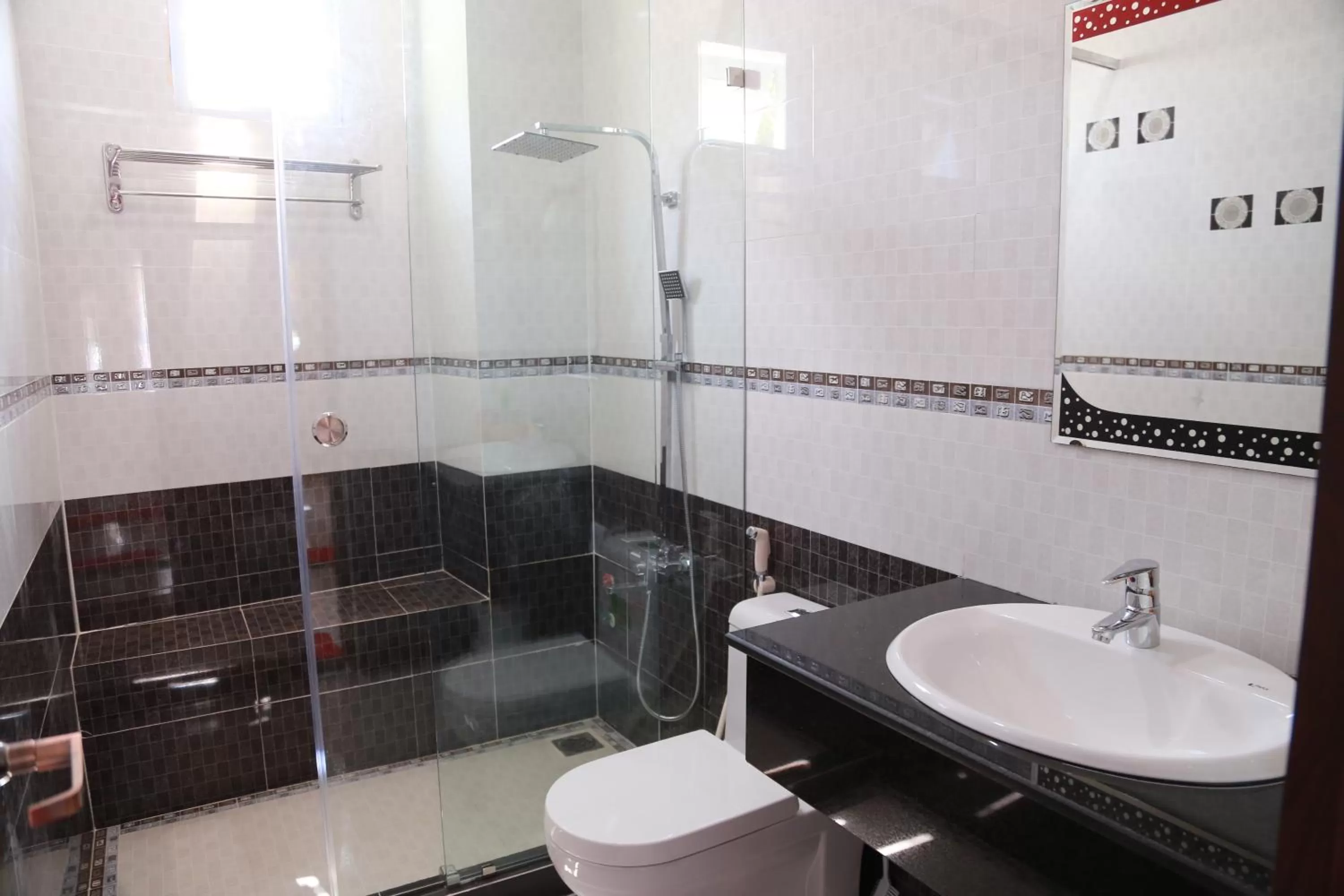 Shower in Ban Mai Hotel 66