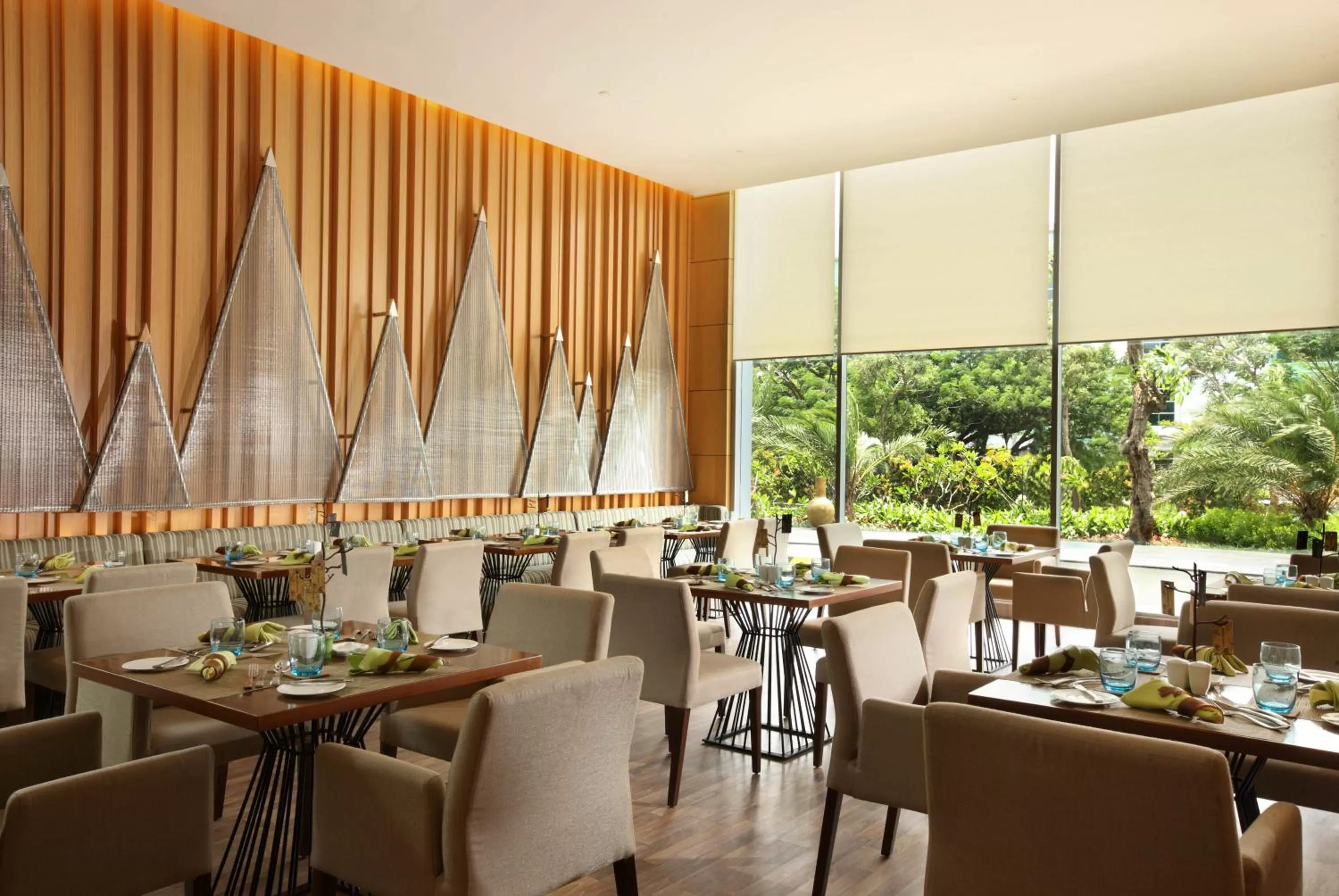 Restaurant/places to eat in DoubleTree by Hilton Jakarta Kemayoran