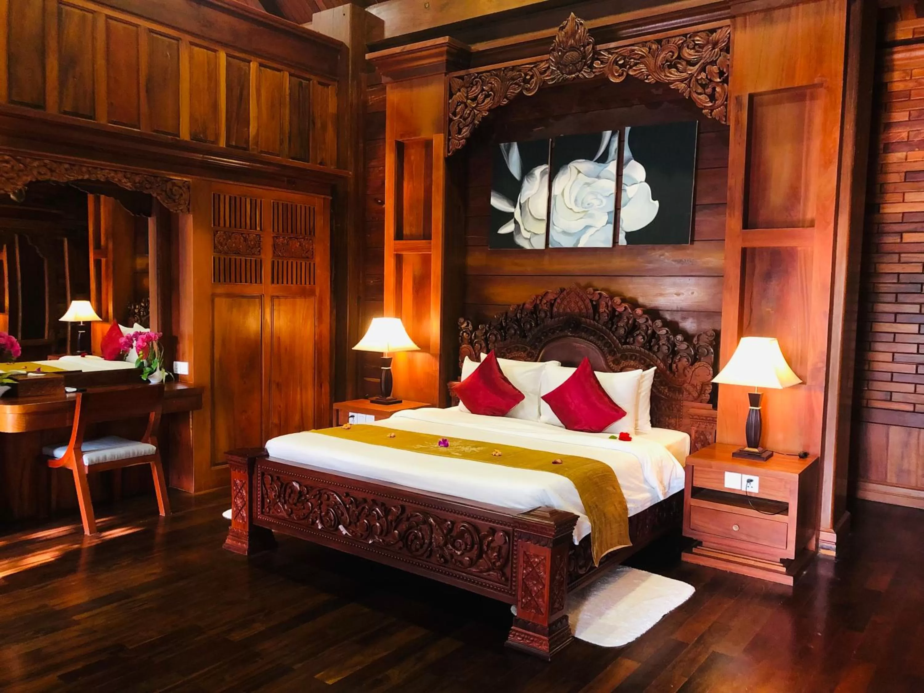 Bedroom, Bed in Try Palace Resort Kep