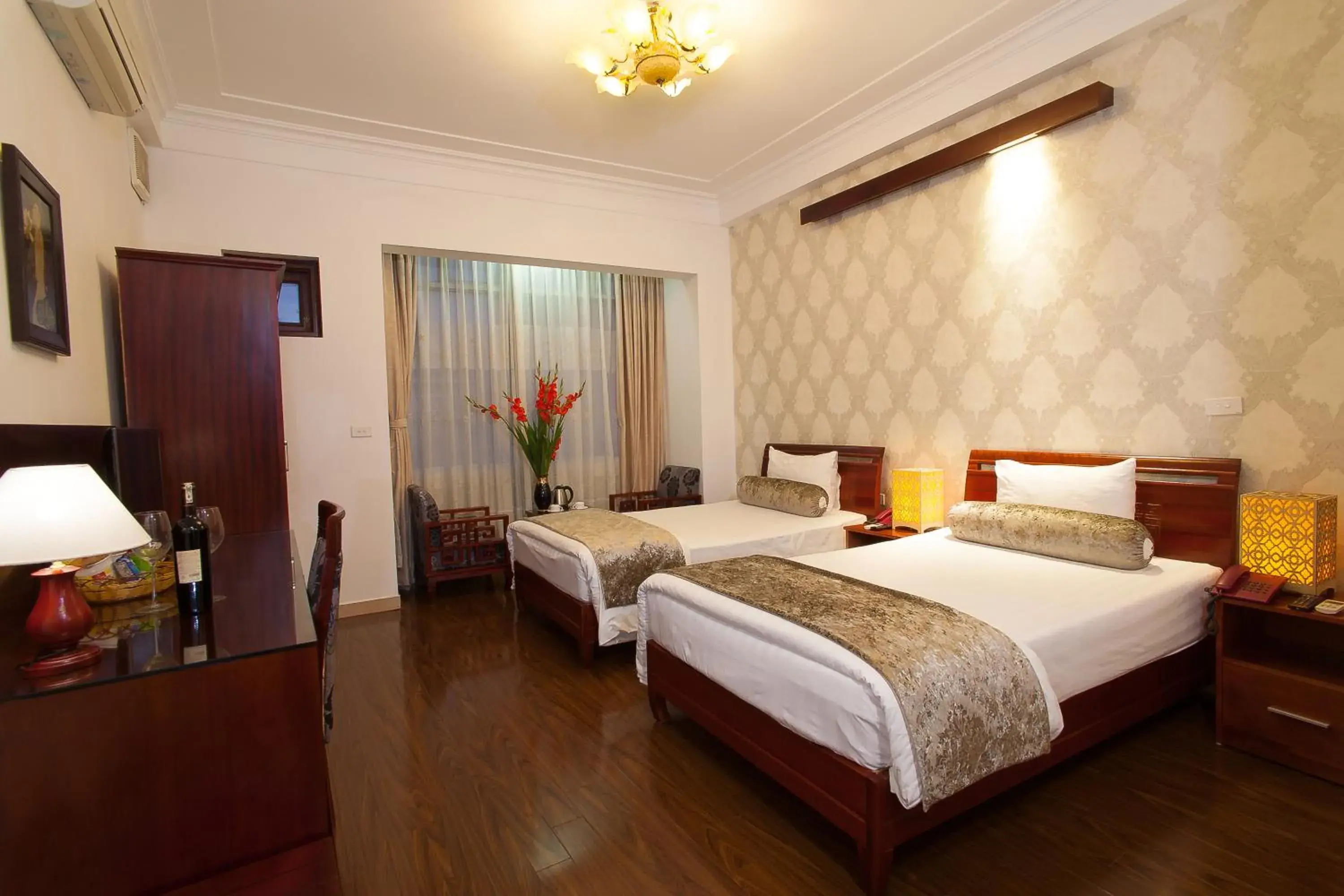 Deluxe Double or Twin Room in Hanoi Luxury Hotel Deluxe Double or Twin Room in Hanoi Luxury Hotel