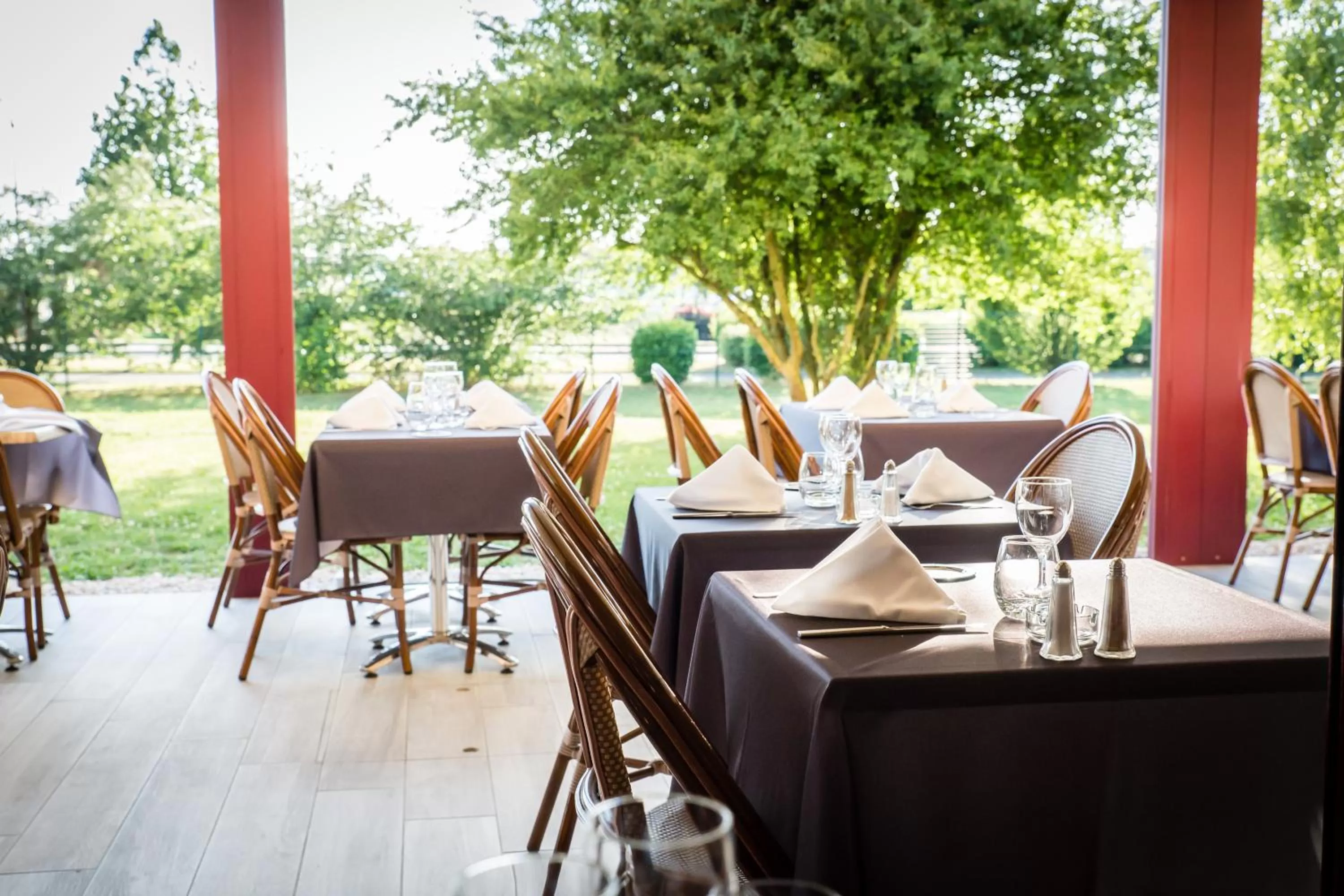 Patio in Hotel Ambotel