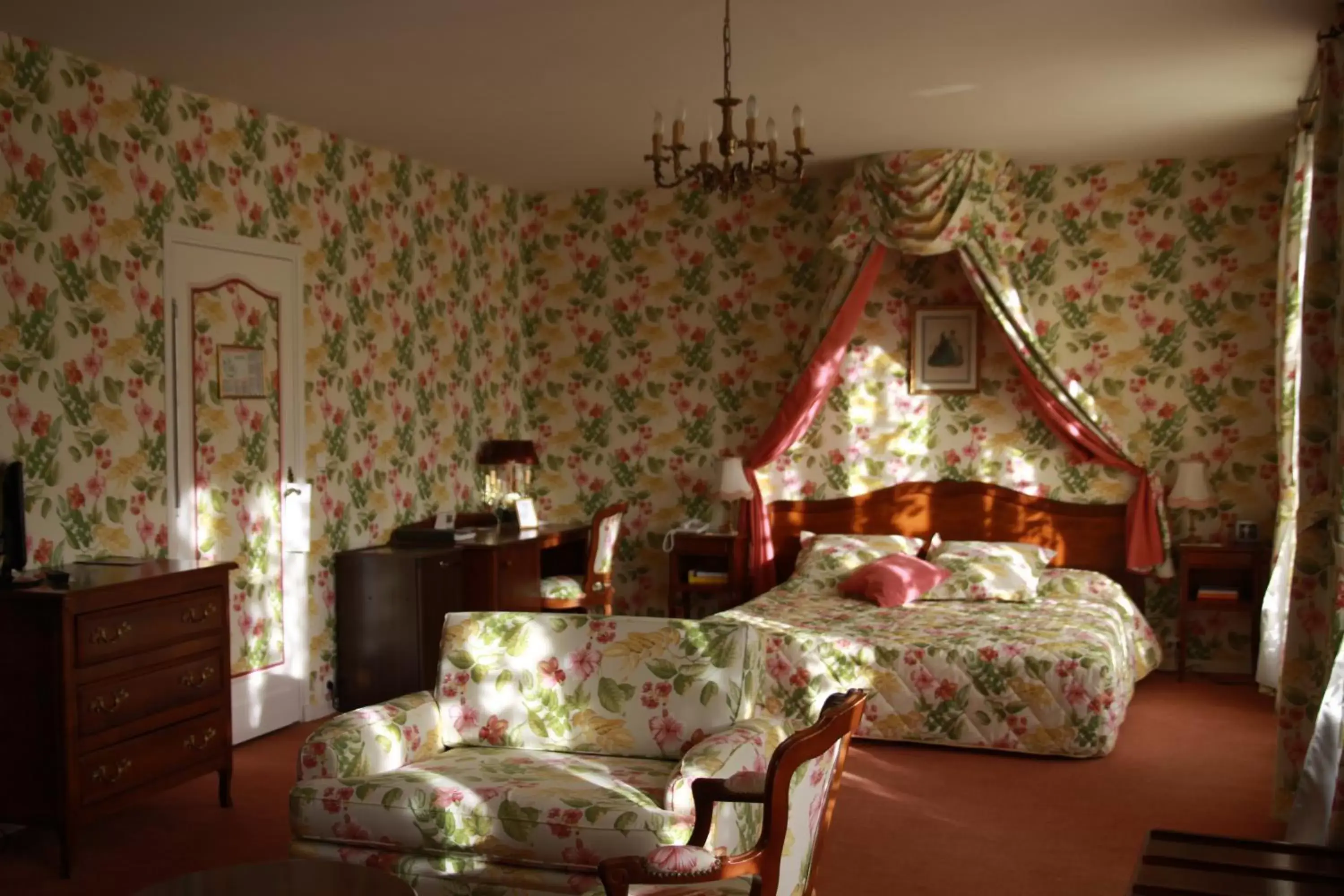 Suite with Terrace in Château Des Bondons EI Suite with Terrace in Château Des Bondons EI