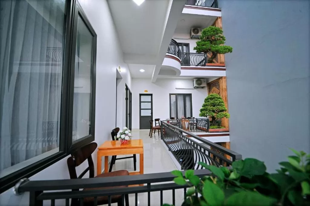 Balcony/Terrace in TAMCOC VUTHANH FRIENDLY Hotel