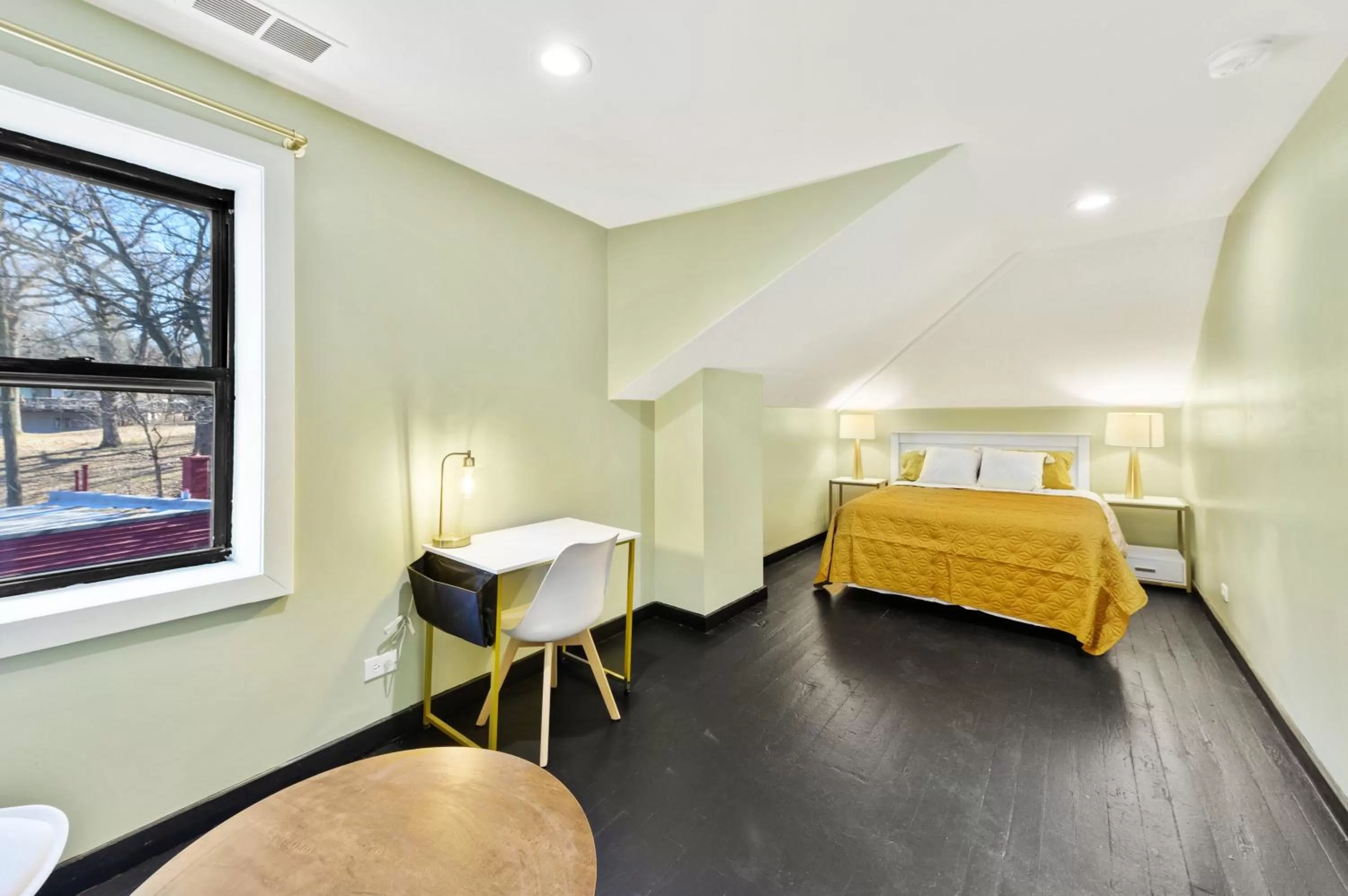 Bed in Randolph Hotel