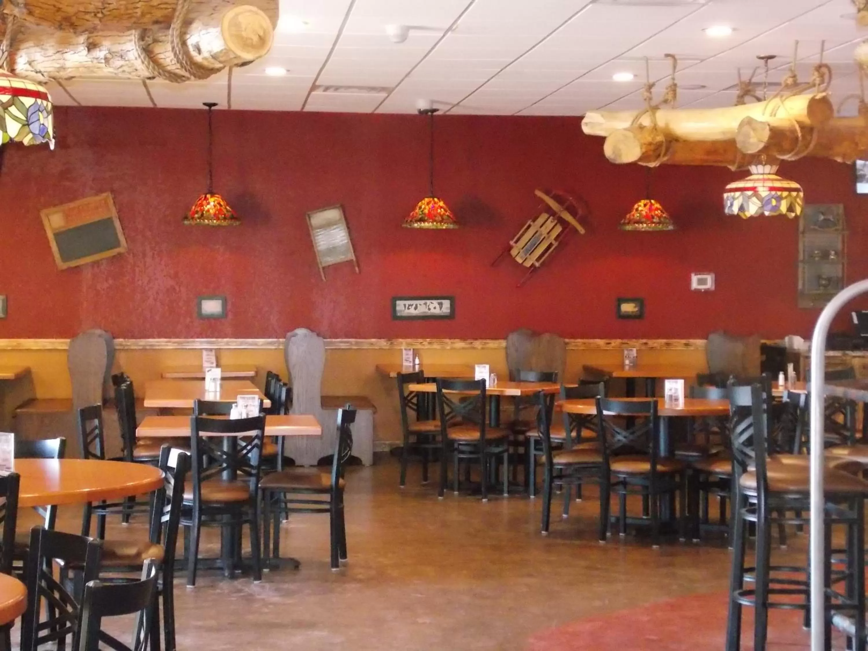 Restaurant/places to eat in Econo Lodge Inn & Suites Brookings