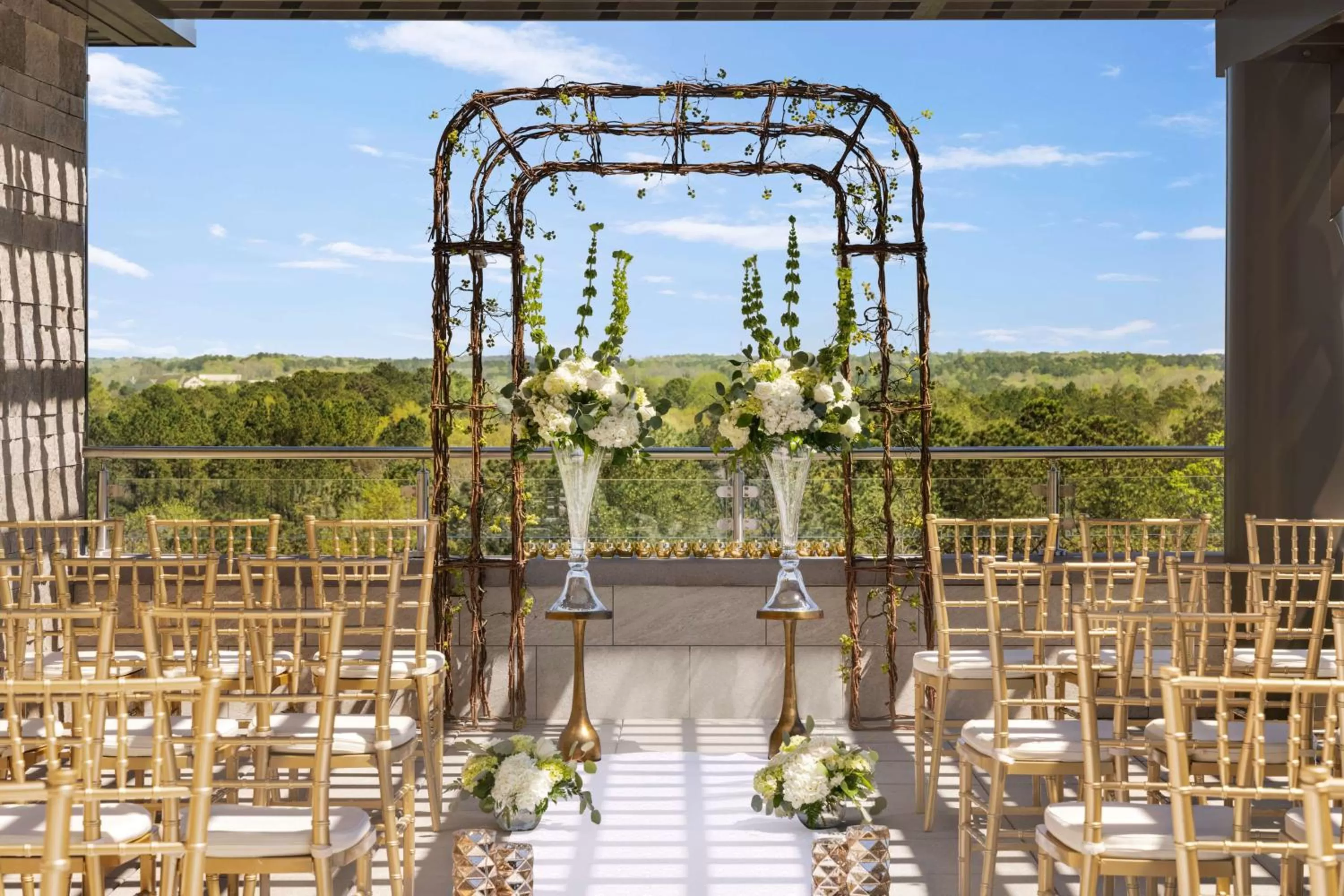 Property building in Hilton Alpharetta Atlanta