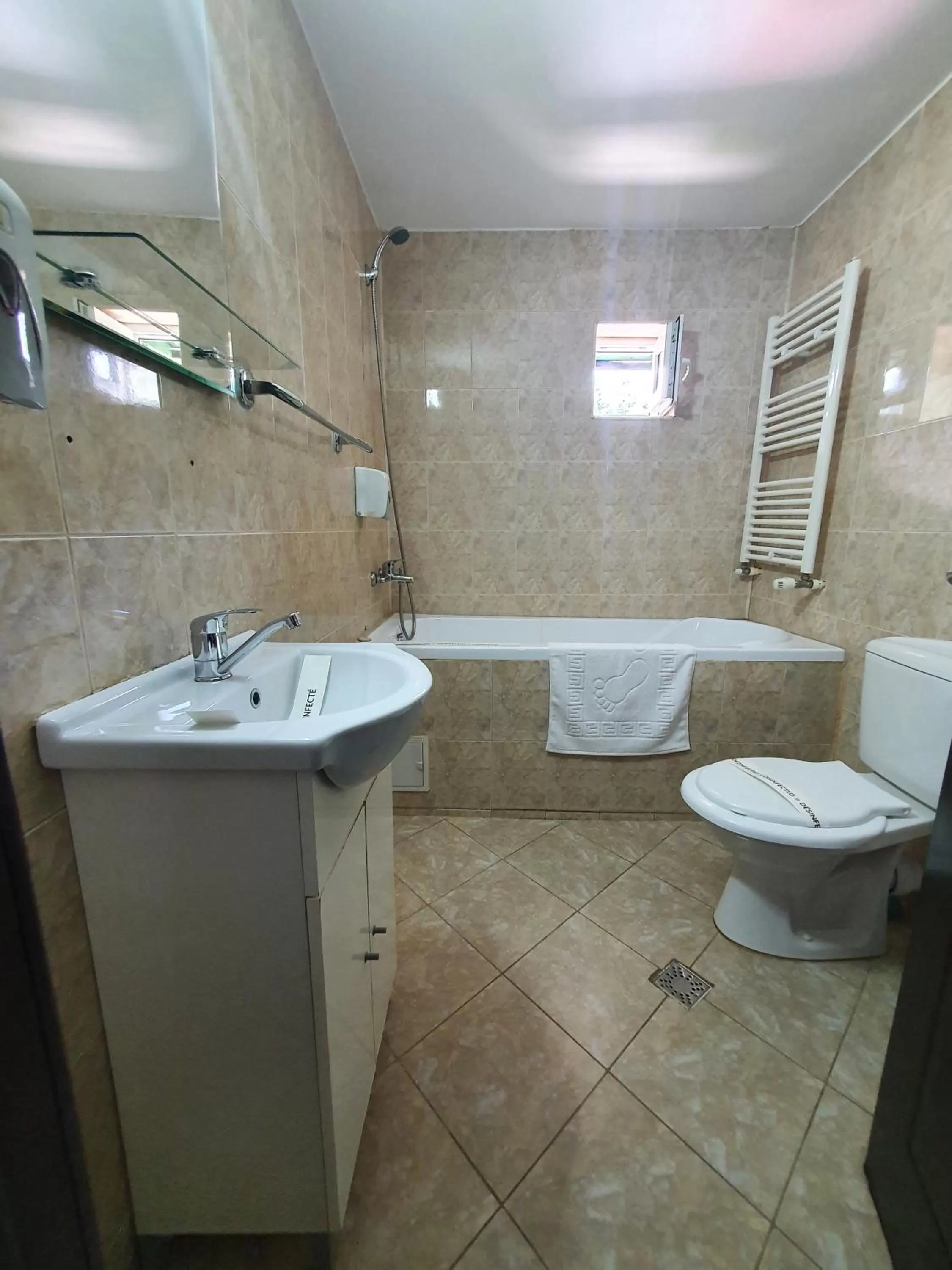 Bathroom in Hotel Green Palace