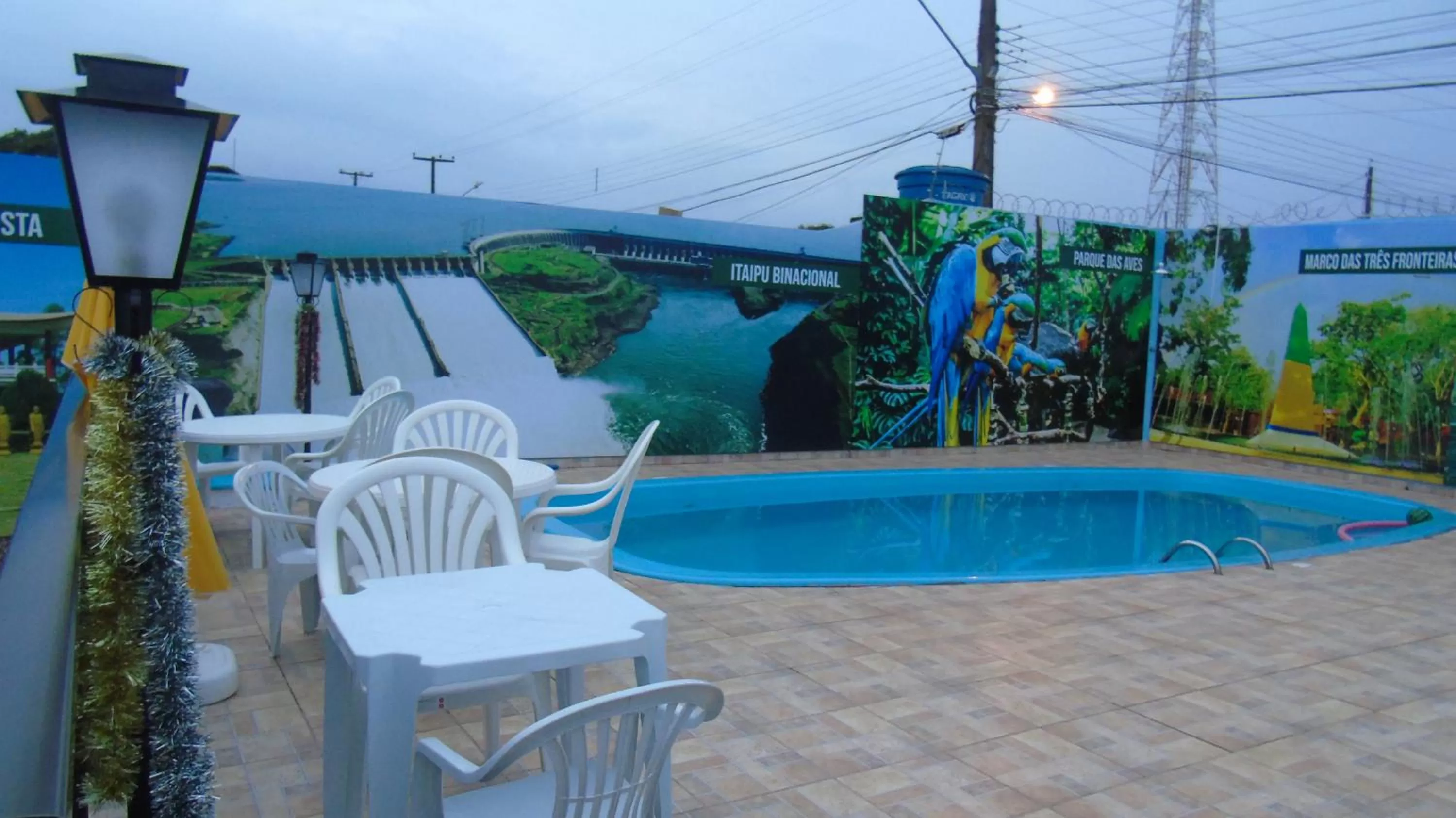 Swimming pool in Visk Palace Hotel e Restaurante