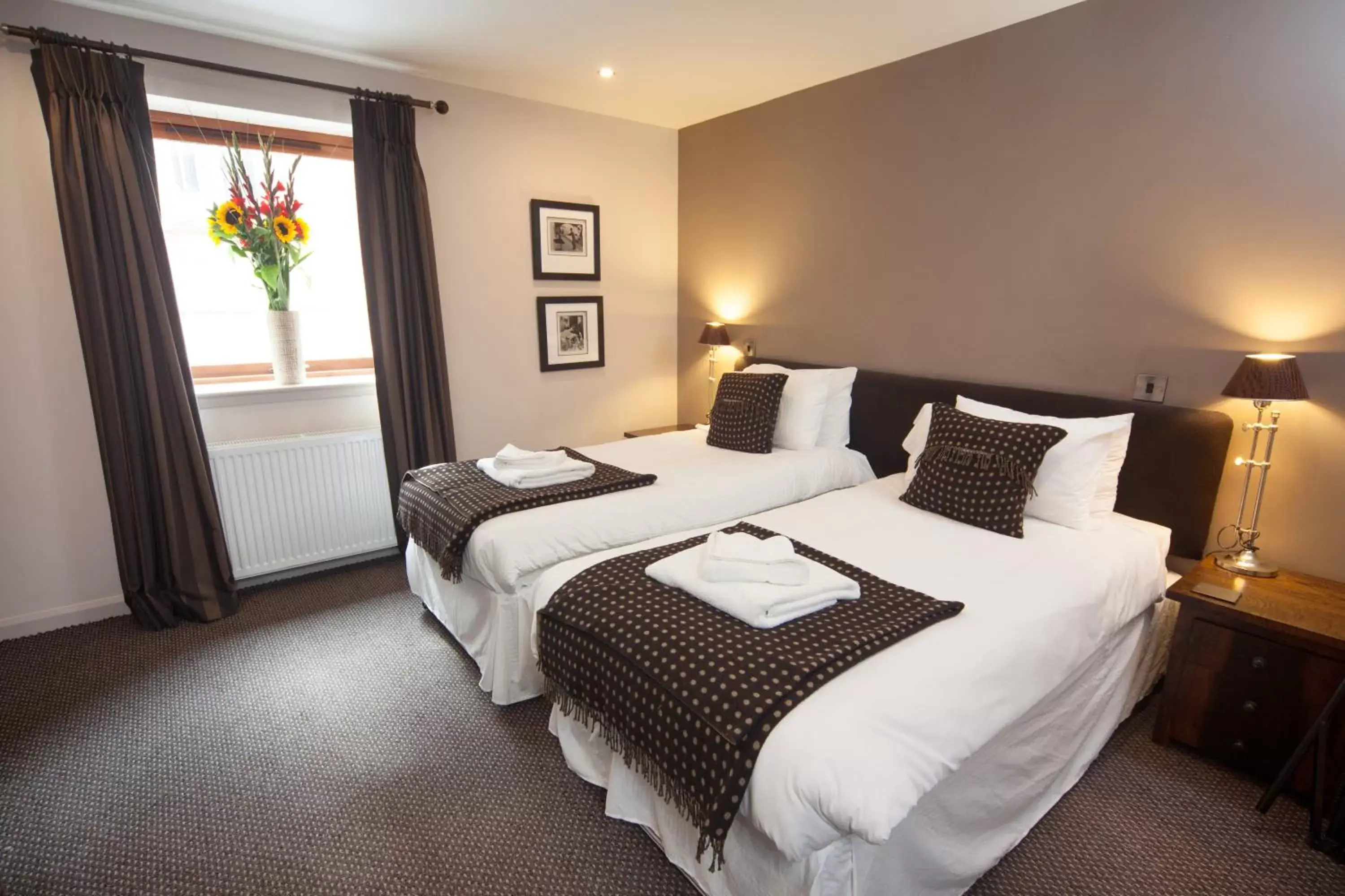 Twin Room - single occupancy in The Townhouse Hotel Twin Room - single occupancy in The Townhouse Hotel