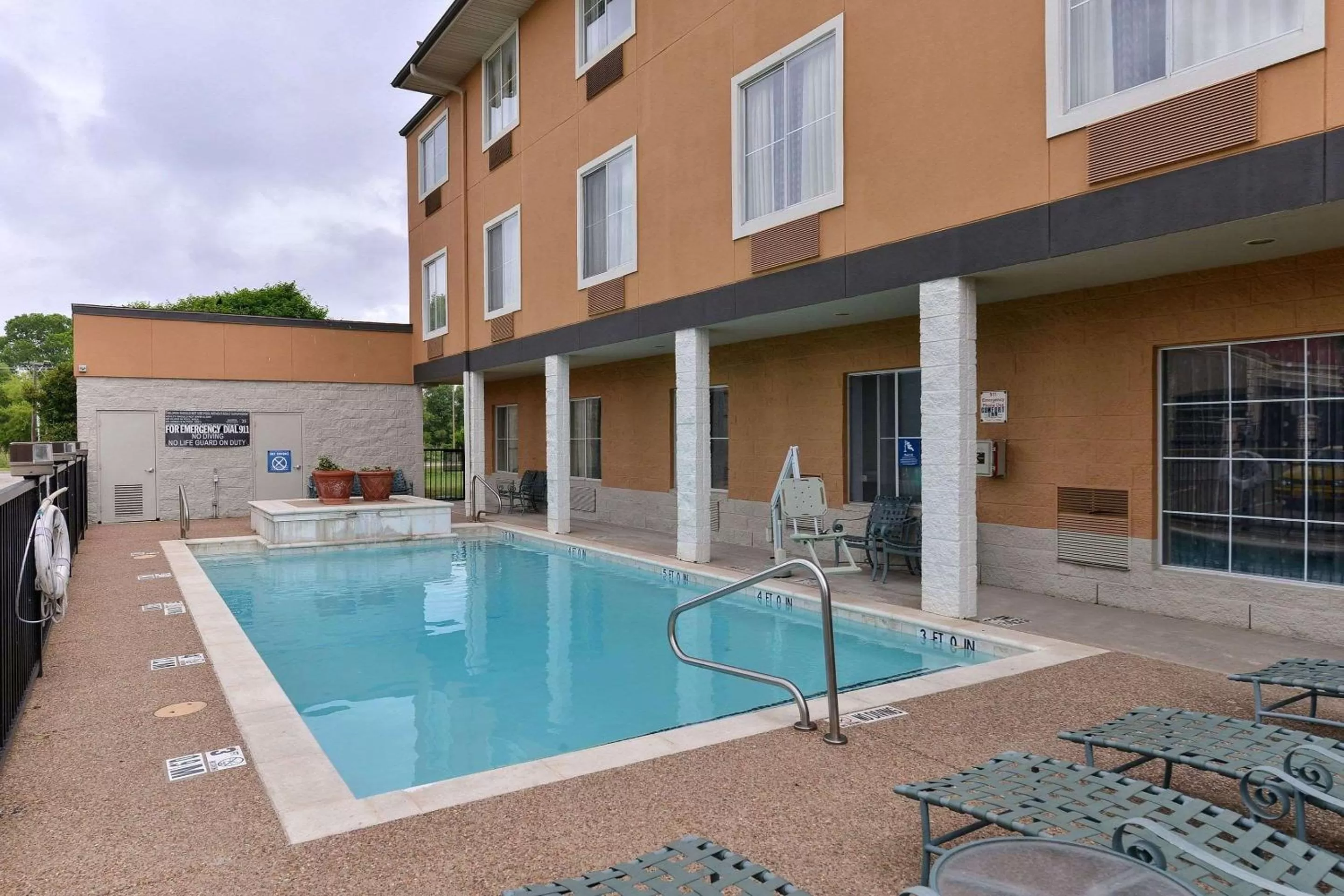 On site in Comfort Inn & Suites Frisco - Plano