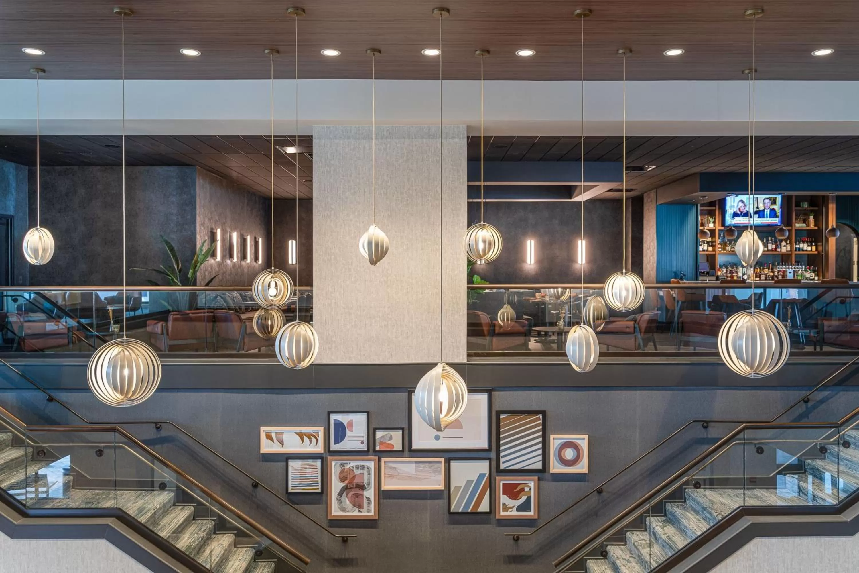 Restaurant/places to eat in Sheraton Reston