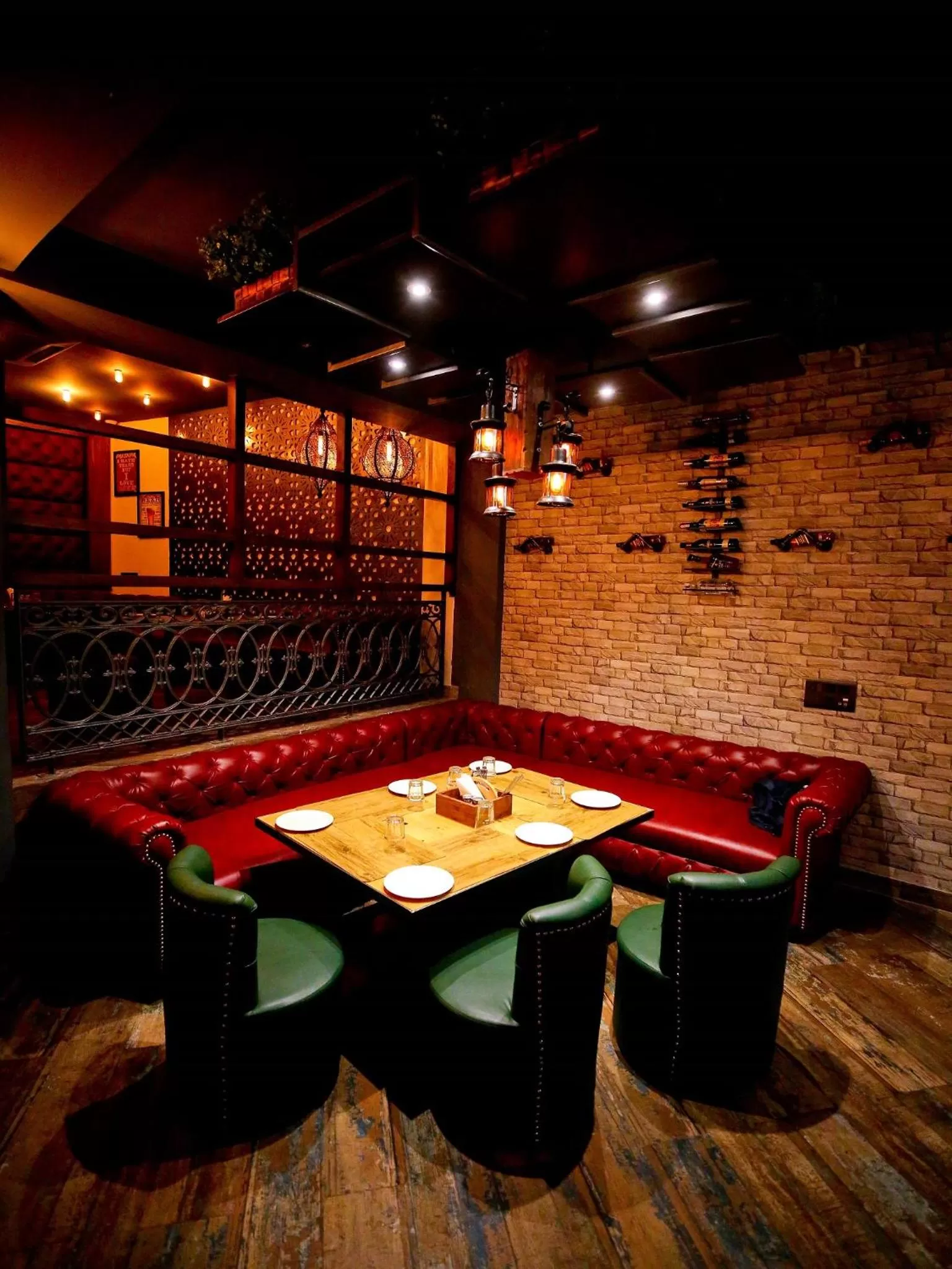 Restaurant/places to eat in Hotel Moti Palace